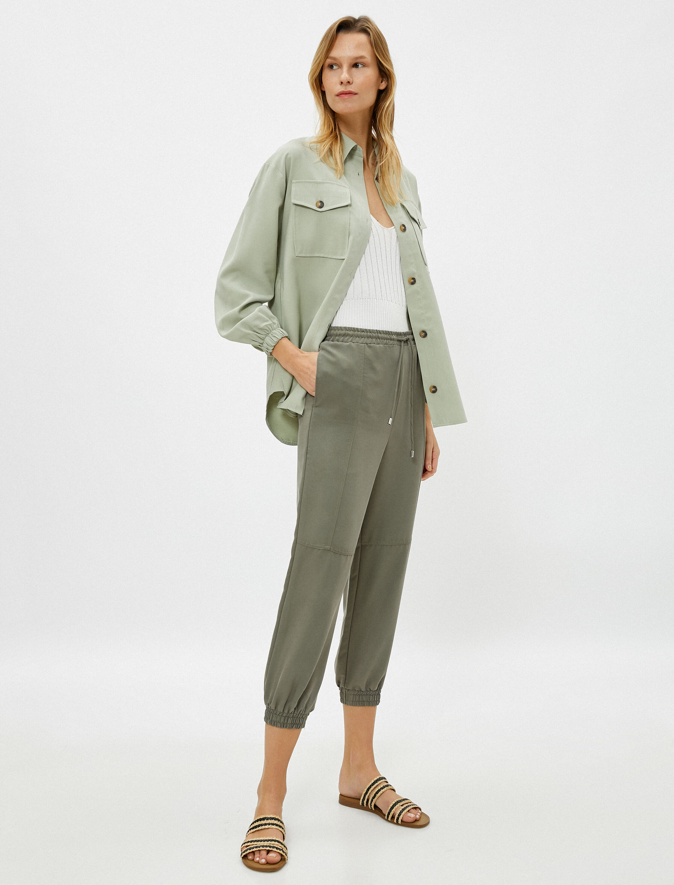   Beli Bağlamalı Jogger Pantolon