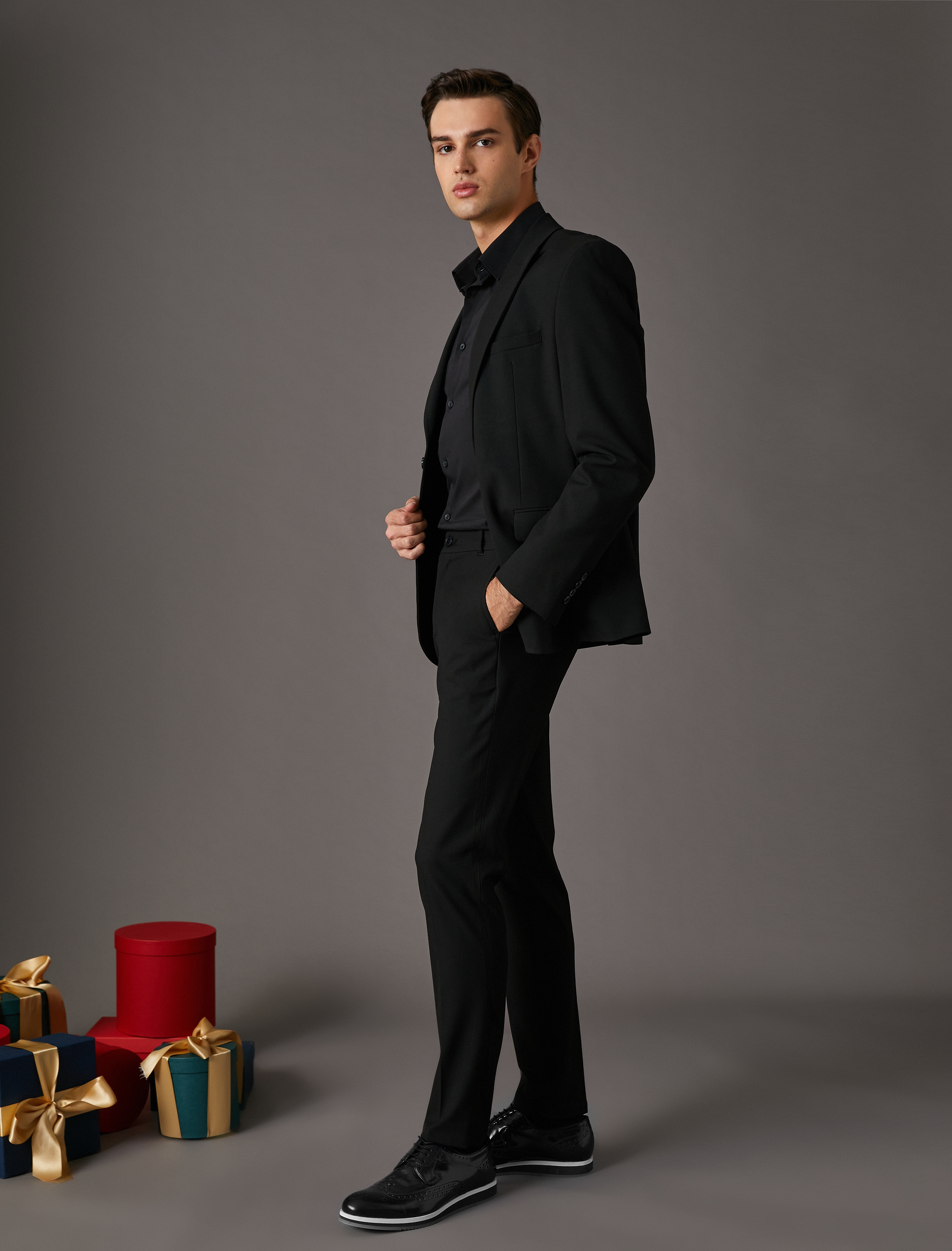   Klasik Pantolon Slim Fit Düğmeli Cep Detaylı