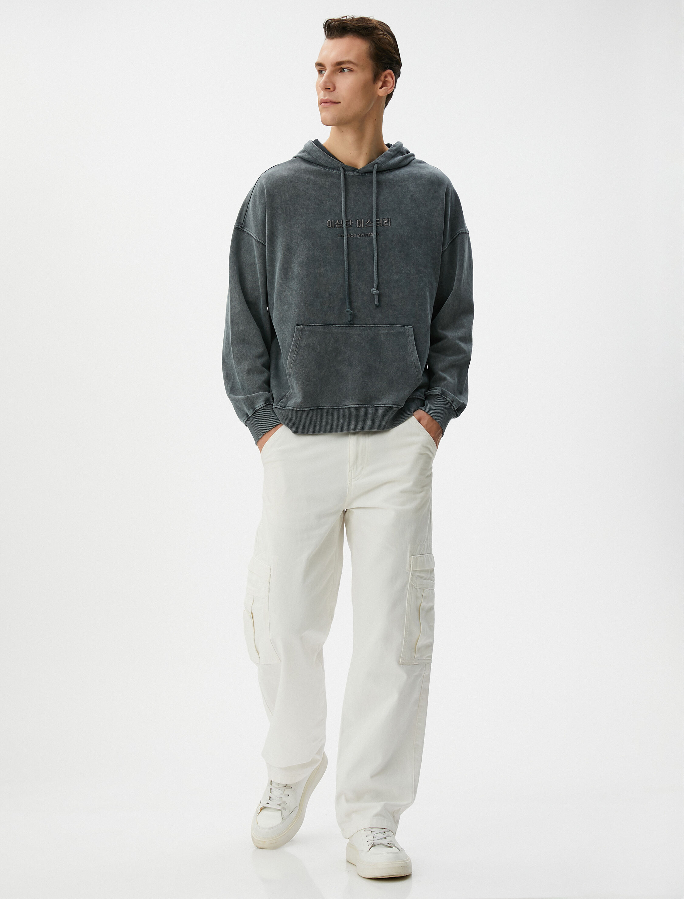   Yıkamalı Hoodie Slogan İşlemeli Kanguru Cepli Rahat Kesim Şardonlu