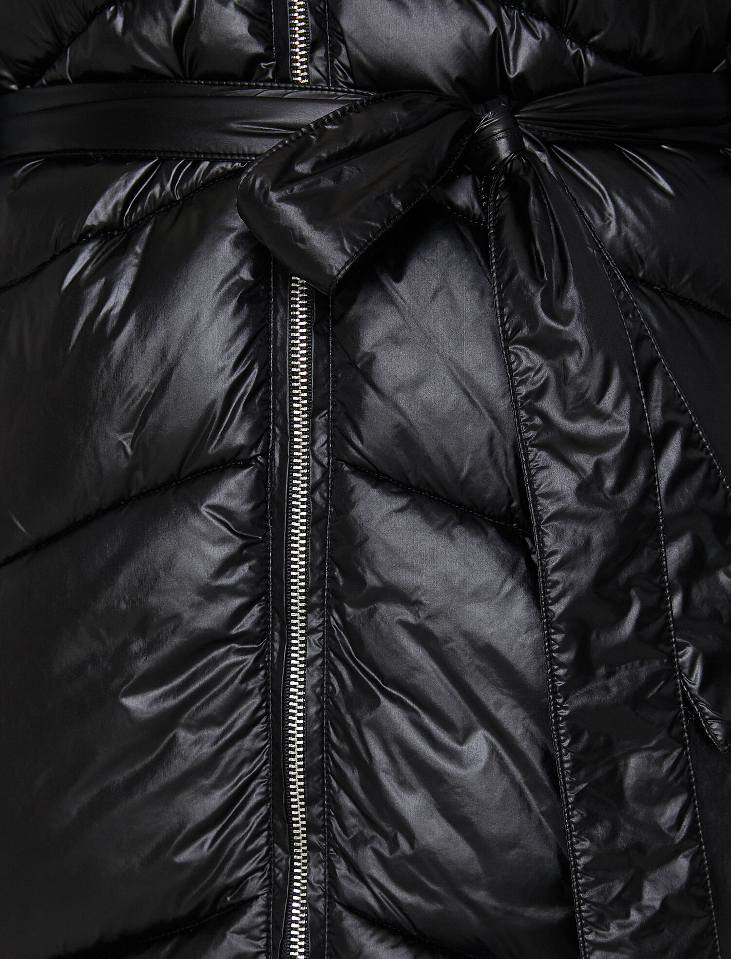   Beli Bağlamalı Uzun Şişme Mont