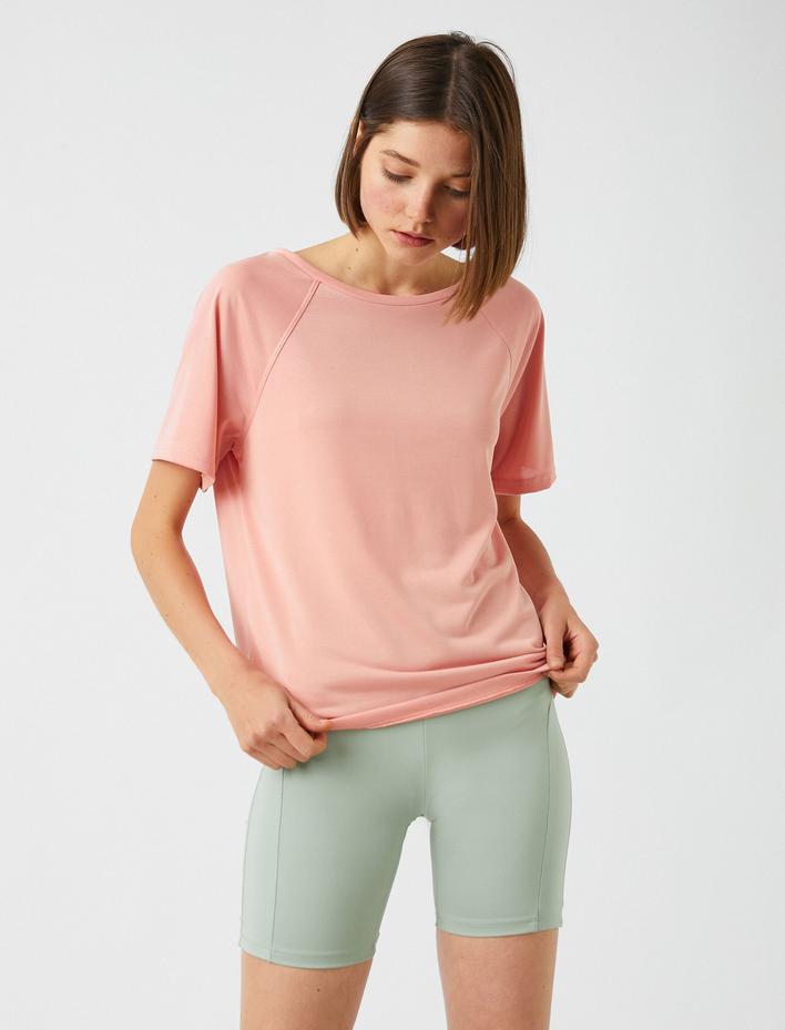  Sırt Detaylı Spor Tişört