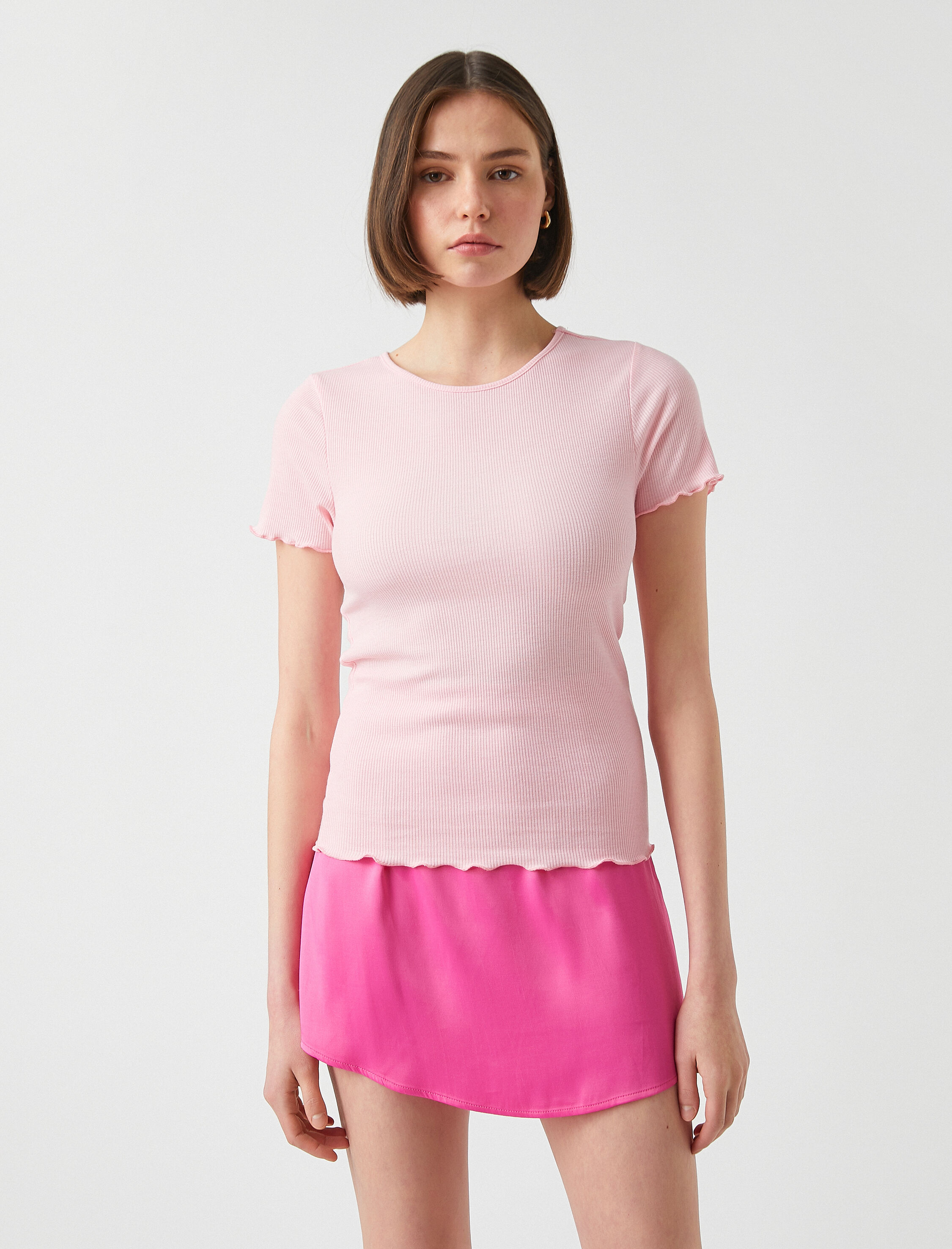   Bisiklet Yaka Kısa Kollu Basic Tişört