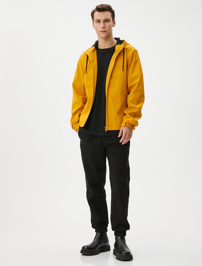  Deri Görünümlü Ceket Kapşonlu Fermuarlı Cep Detaylı