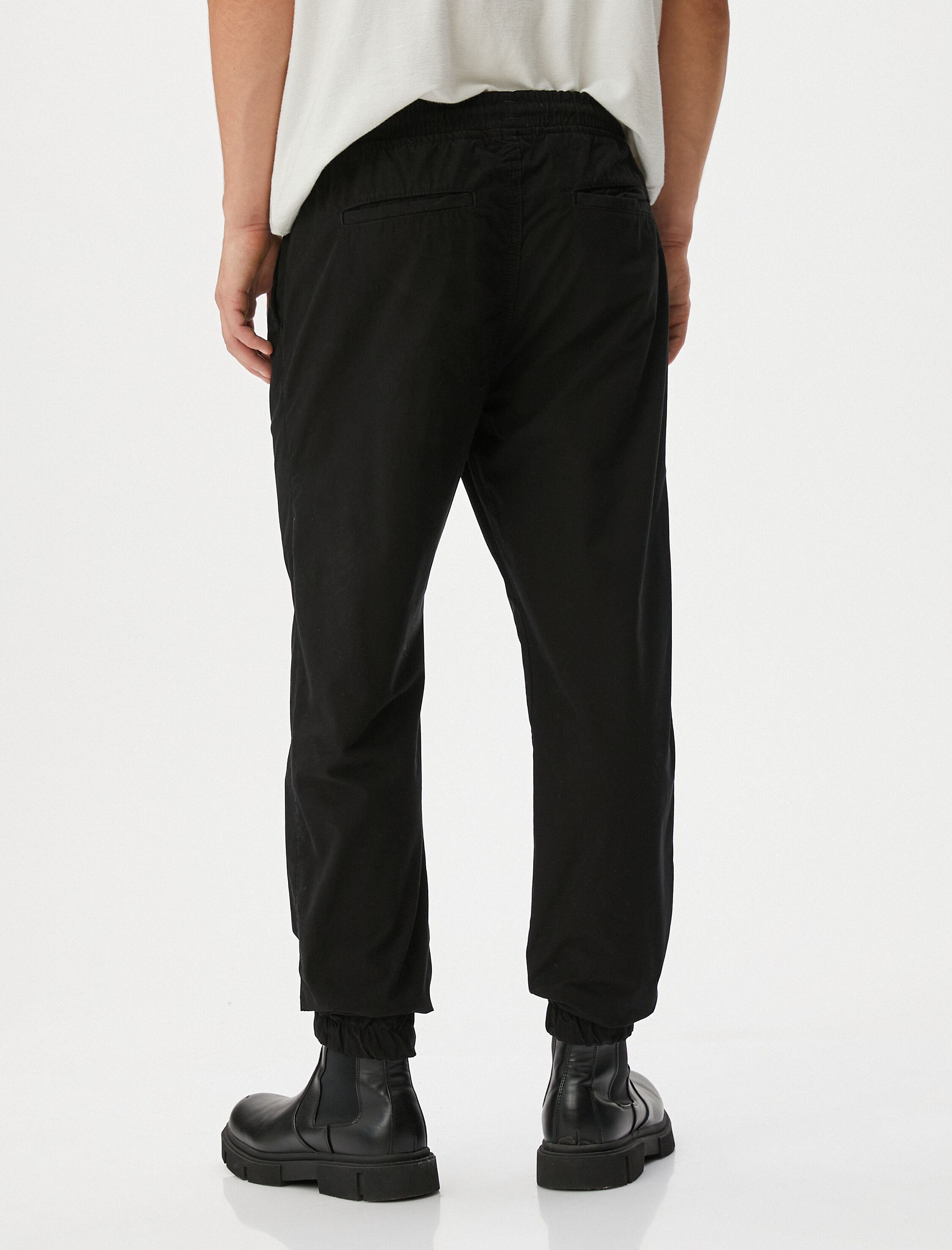   Jogger Pantolon Yıkamalı Rahat Kesim Beli Bağcıklı Cep Detaylı