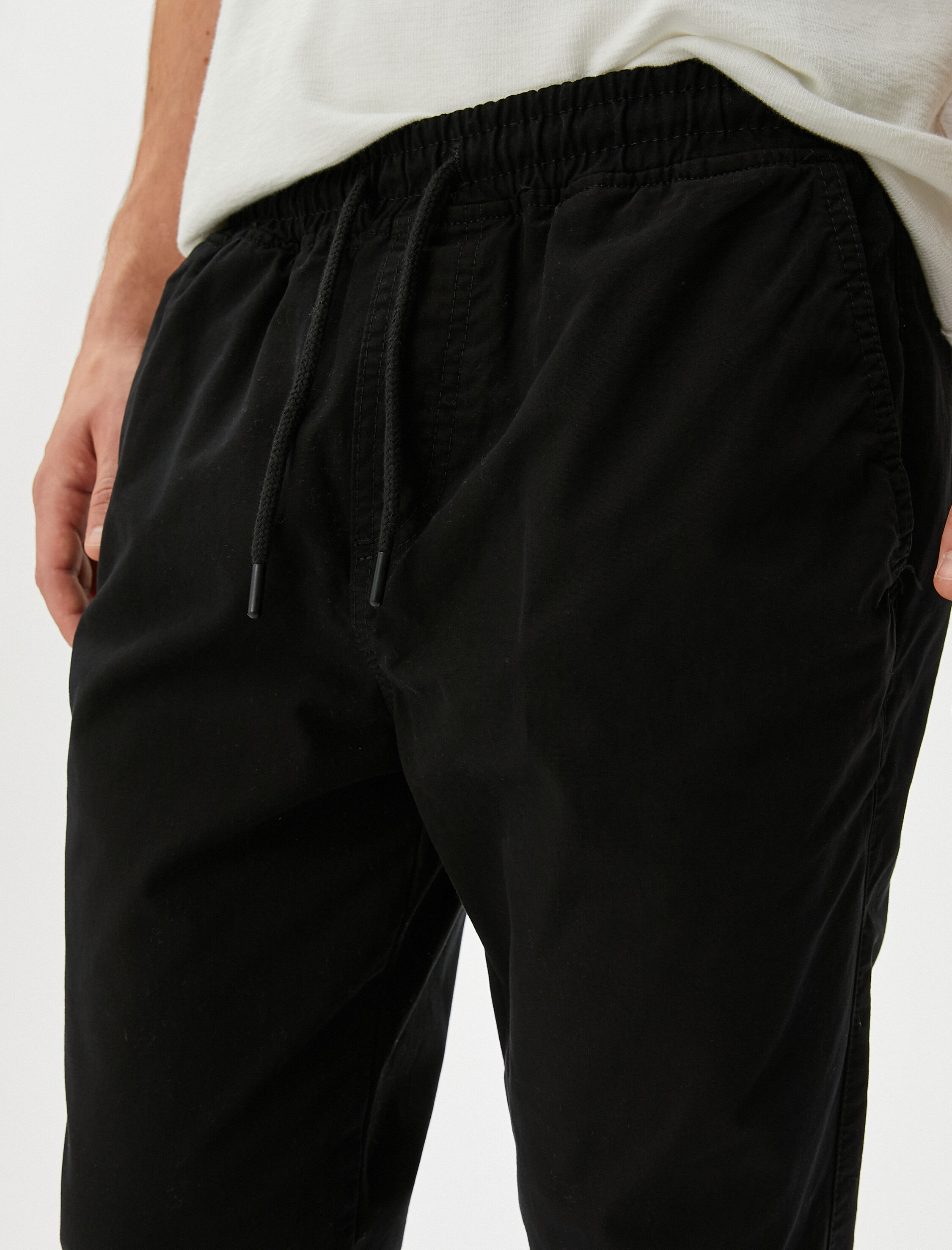   Jogger Pantolon Yıkamalı Rahat Kesim Beli Bağcıklı Cep Detaylı