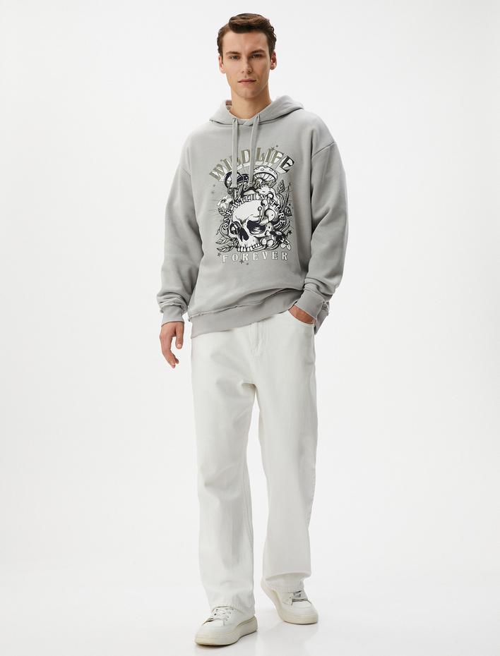  Oversize Kapşonlu Sweatshirt Kuru Kafa Baskılı Şardonlu