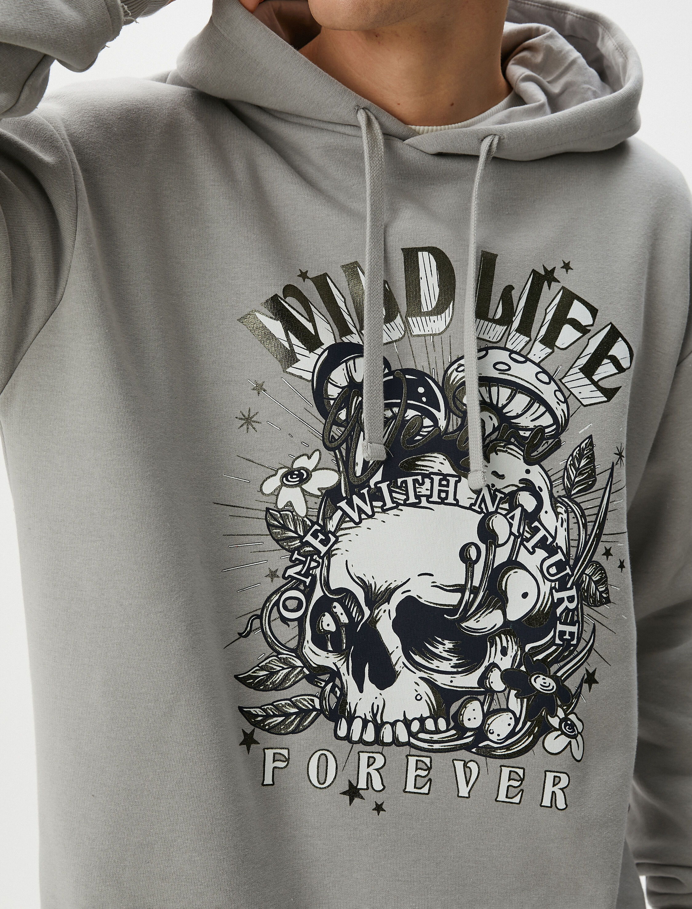 Oversize Kapşonlu Sweatshirt Kuru Kafa Baskılı Şardonlu