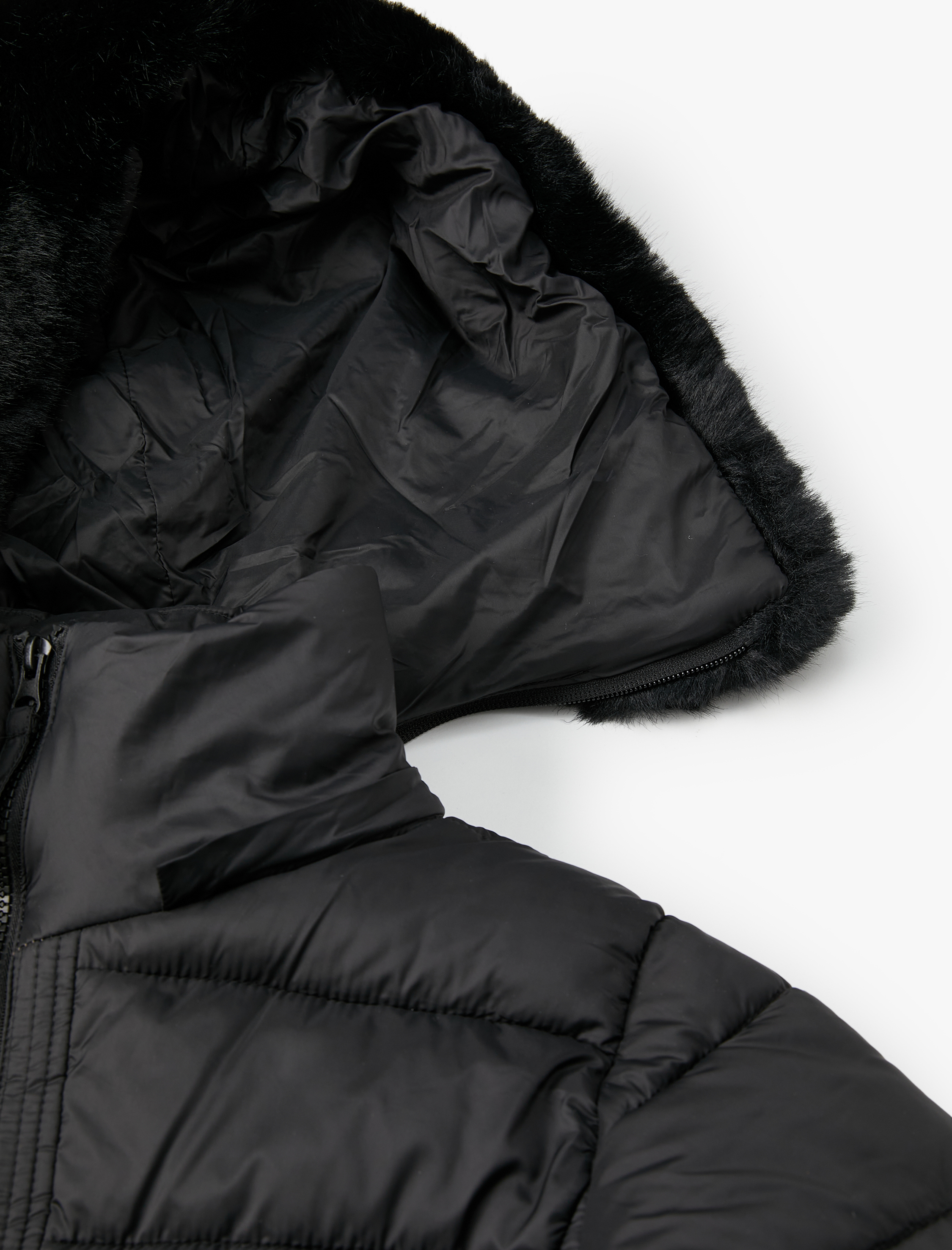 Kısa Şişme Mont Kemerli Çıkarılabilir Kapüşonlu