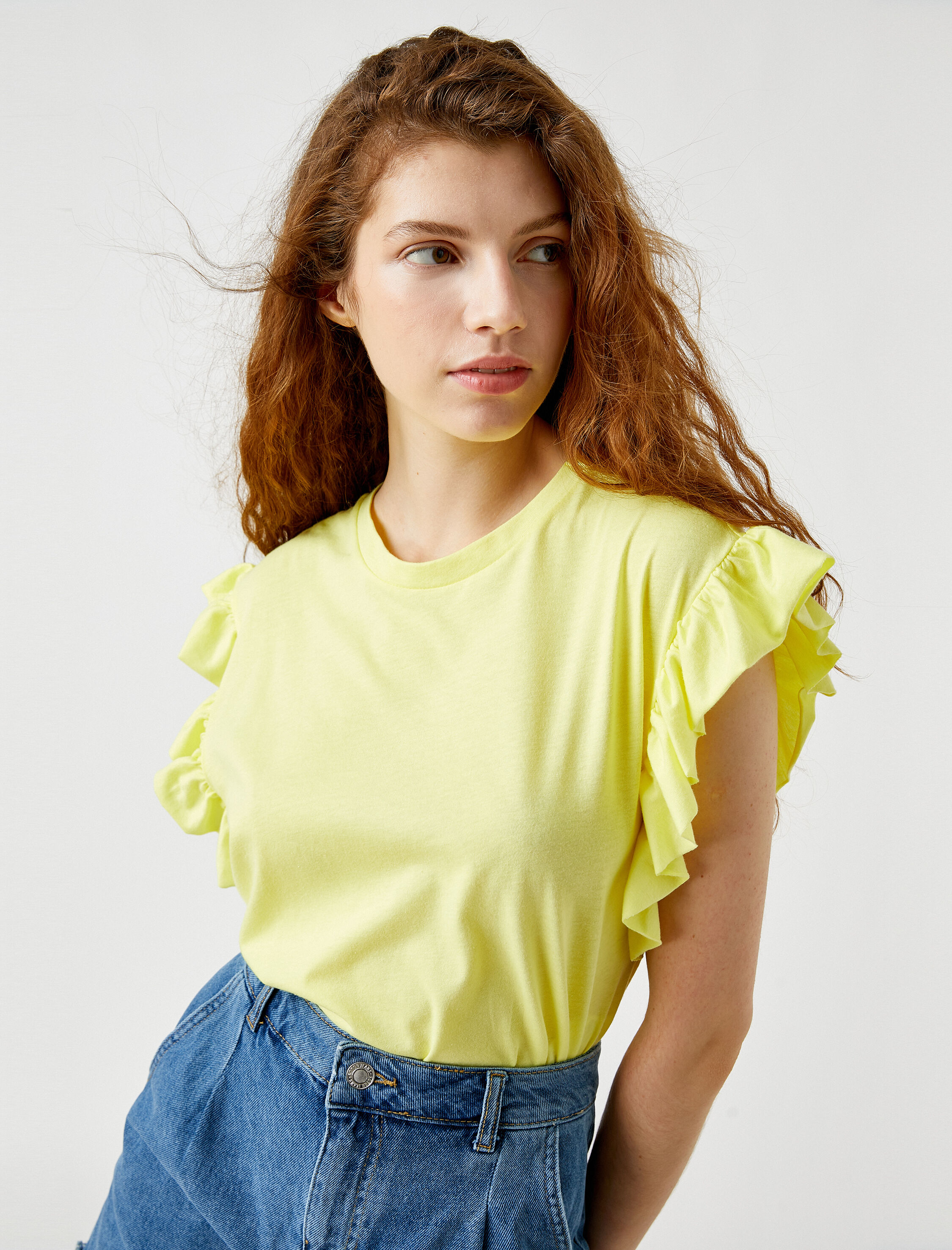   Fırfır Detaylı Kısa Kollu Tişört Pamuklu