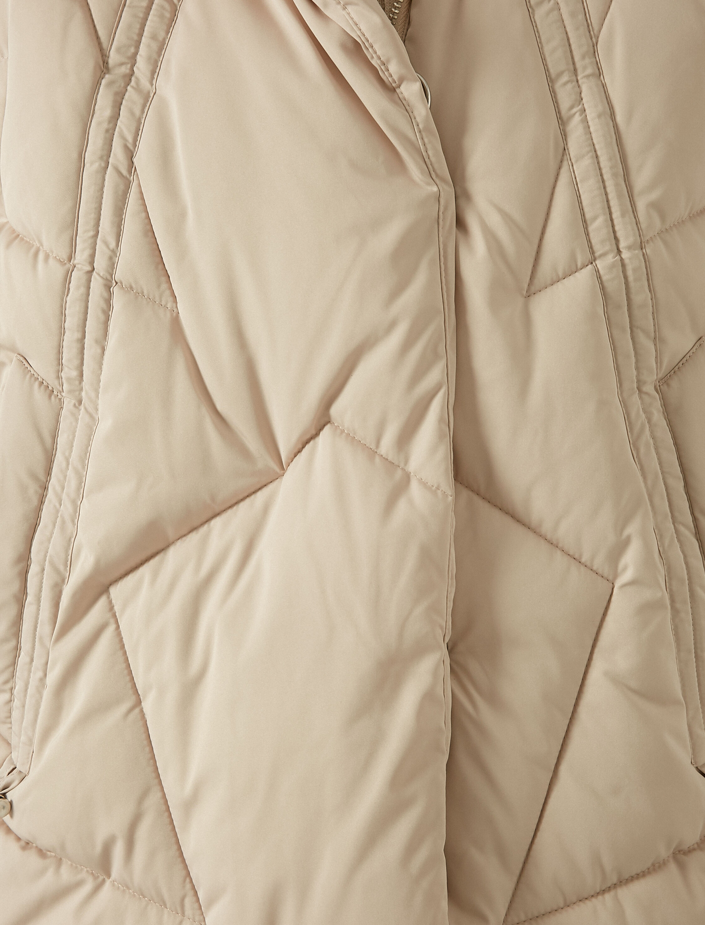   Kapüşonlu Suni Kürk Detaylı Uzun Şişme Mont