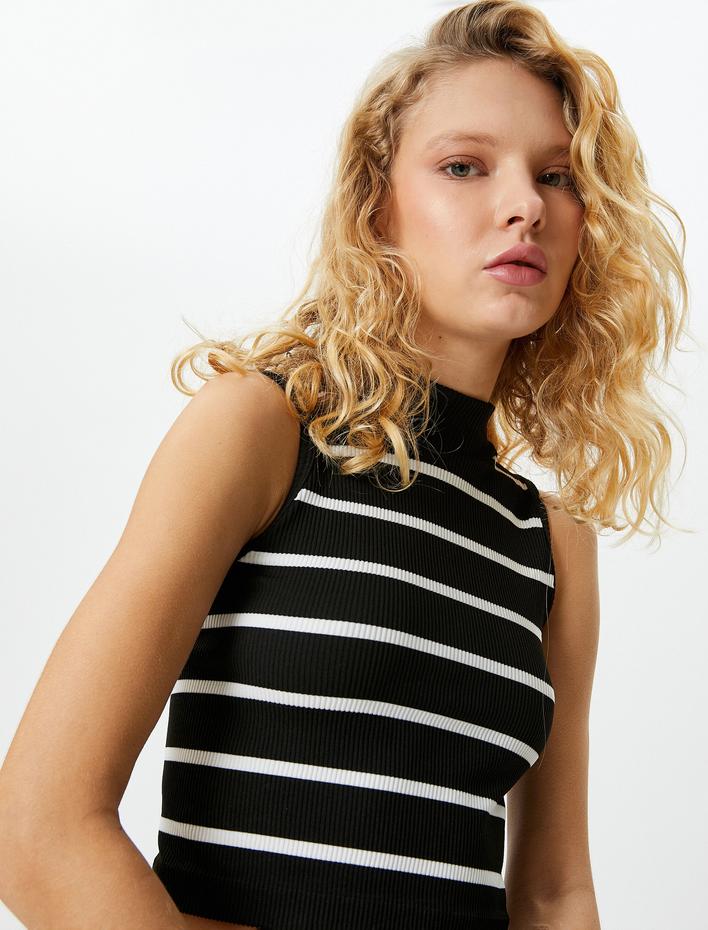  Fitilli Atlet Crop Dik Yaka Basic Dar Kesim