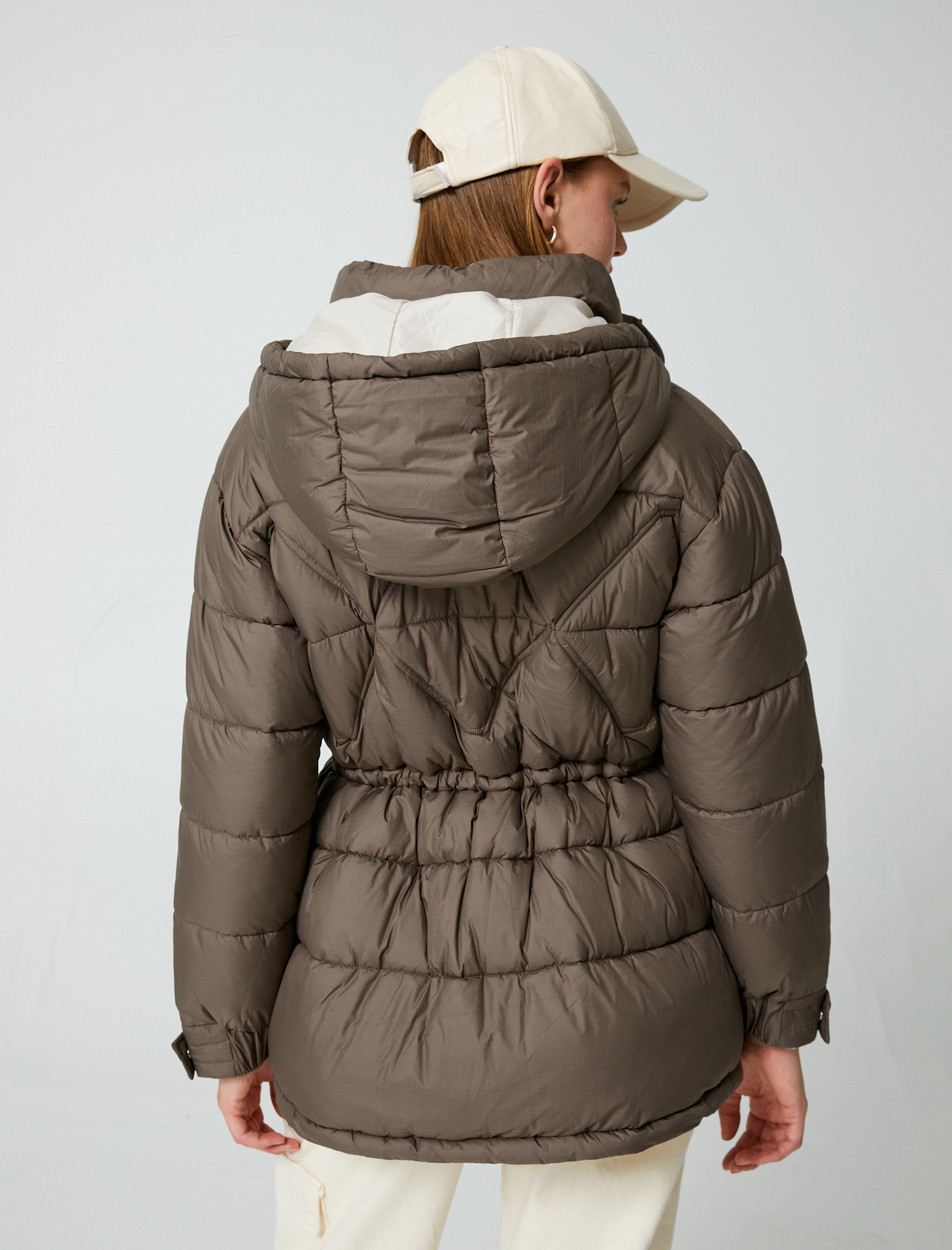   Şişme Mont Kapüşonlu Fermuarlı Cepli Beli Bağlamalı