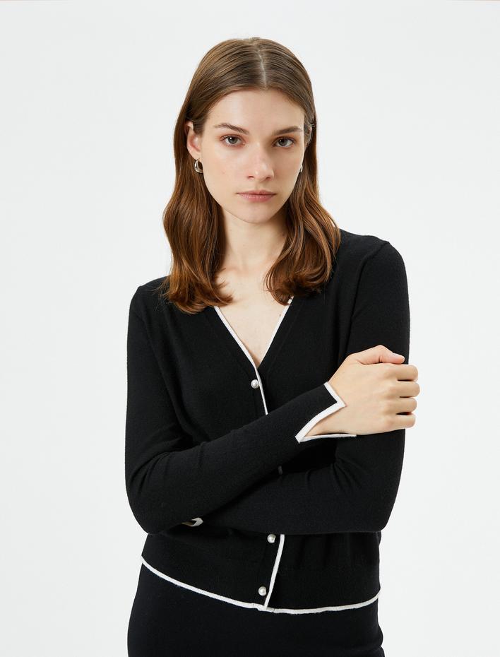  Triko Hırka İnci Düğmeli V Yaka