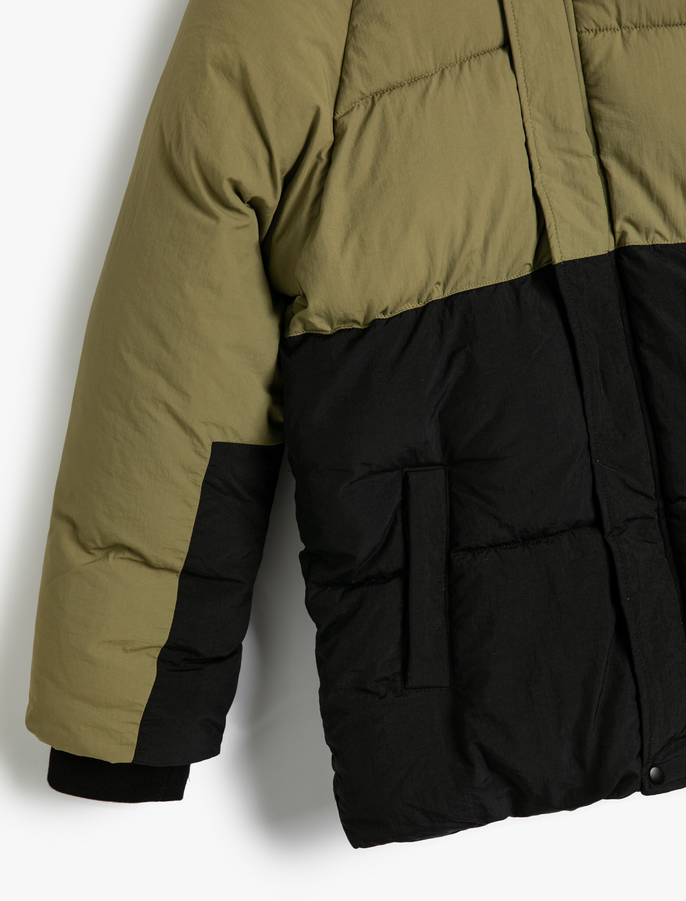  Erkek Çocuk Şişme Mont Kapüşonlu Peluş Astarlı Cepli