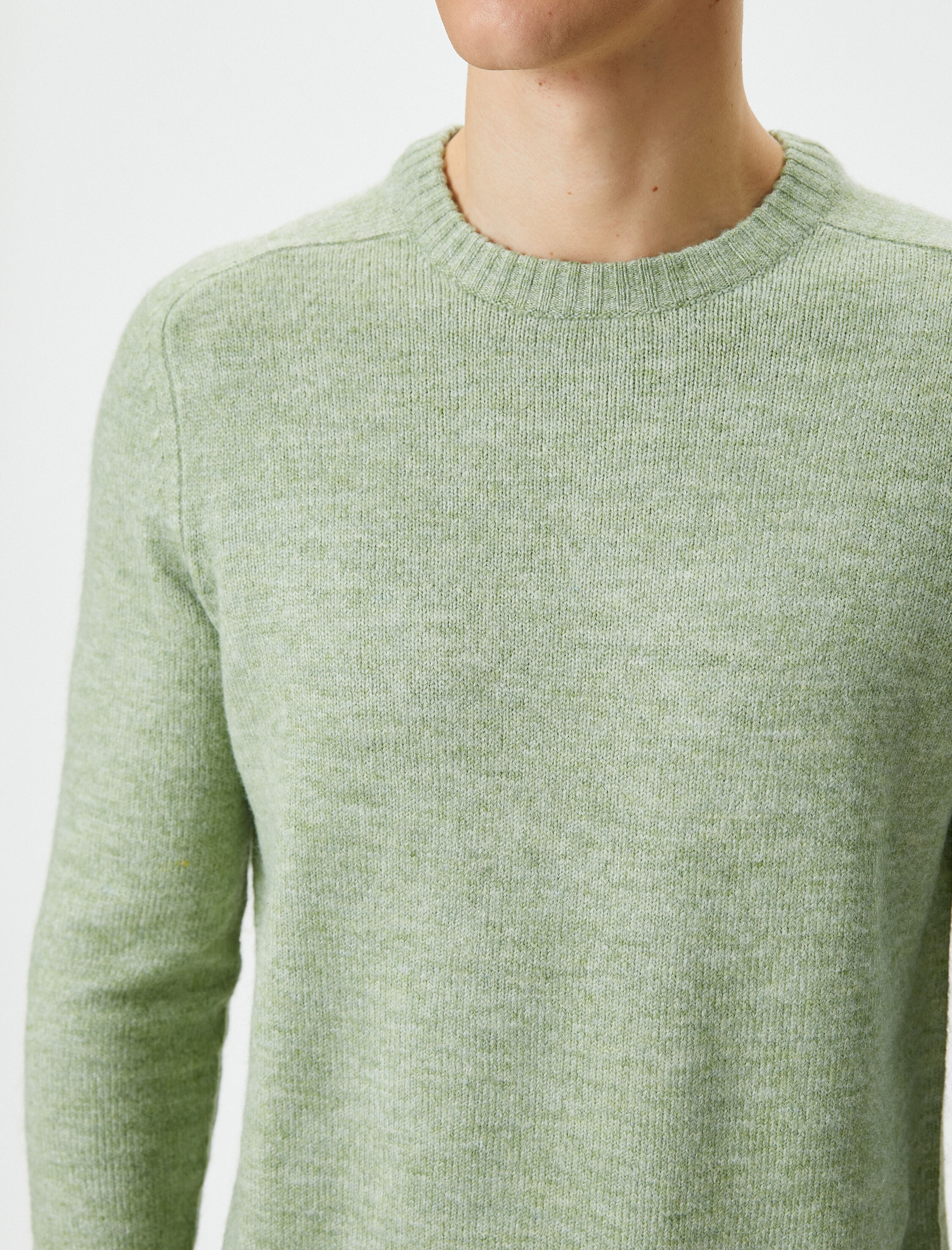 Triko Kazak Basic Bisiklet Yaka Slim Fit Dokulu