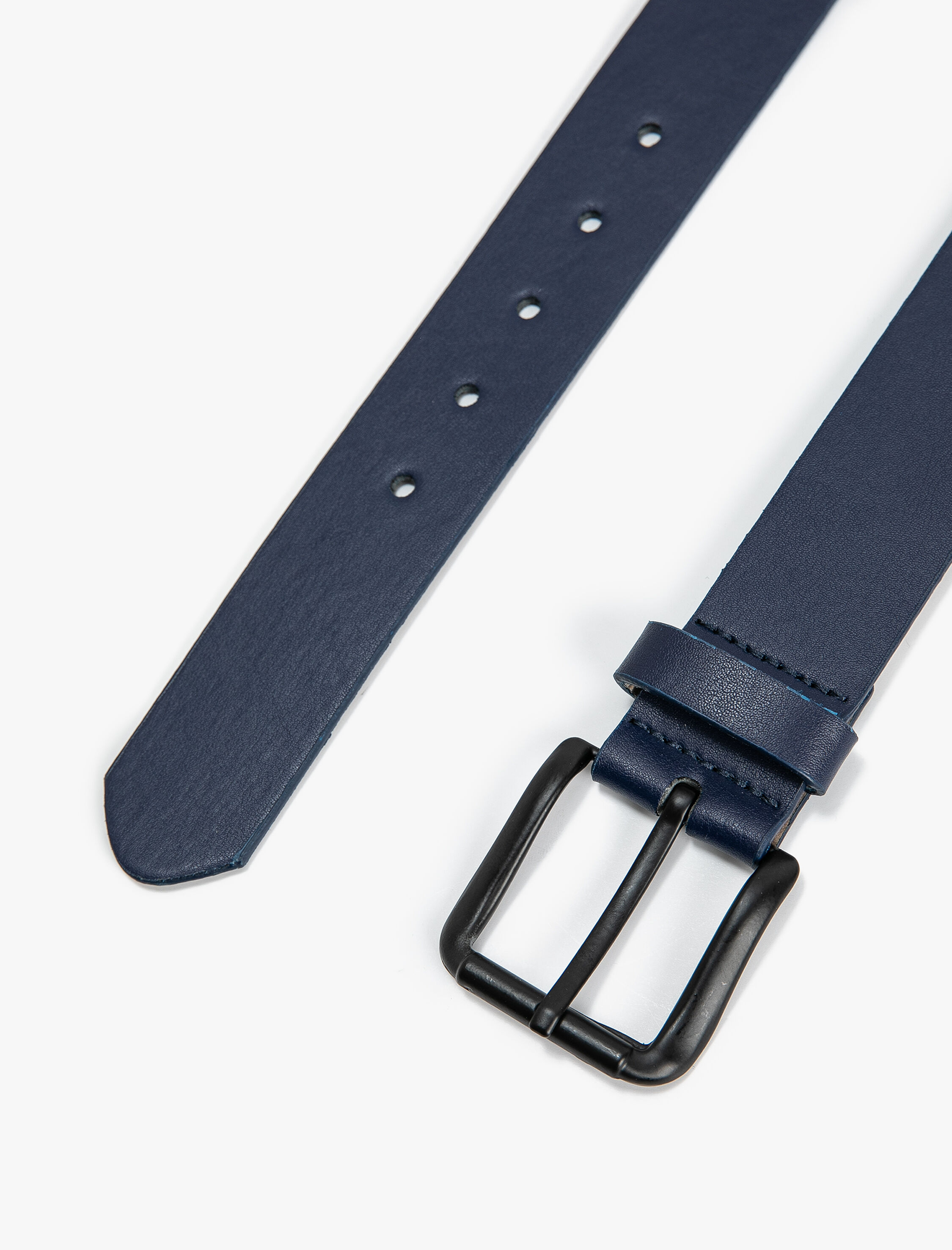  Erkek Kemer Deri Görünümlü Metal Toka Detaylı