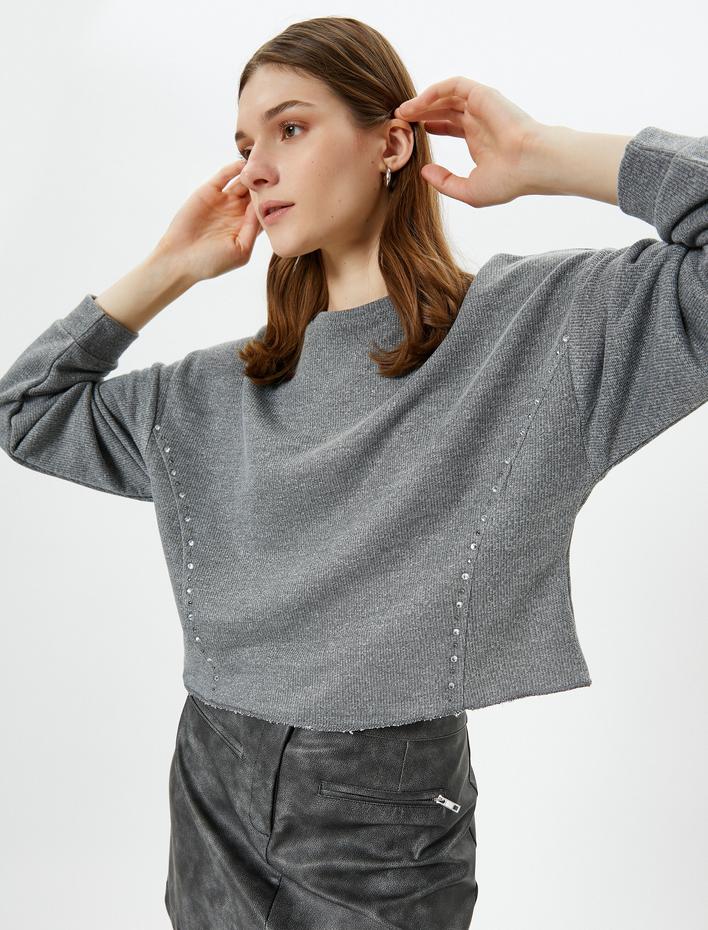  Bisiklet Yaka Sweatshirt Zımbalı Düşük Omuzlu Regular Fit