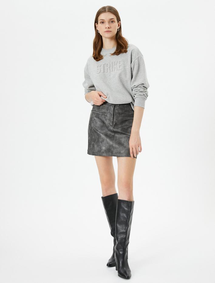  Bisiklet Yaka Sweatshirt Slogan Baskılı Regular Fit