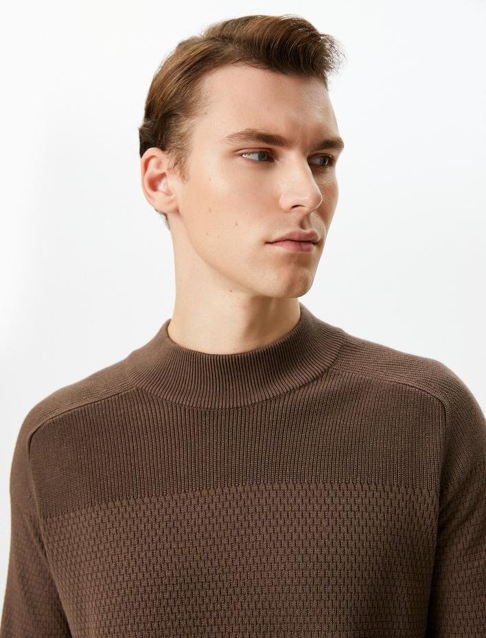  Yarım Balıkçı Yaka Kazak Triko Slim Fit Dokulu