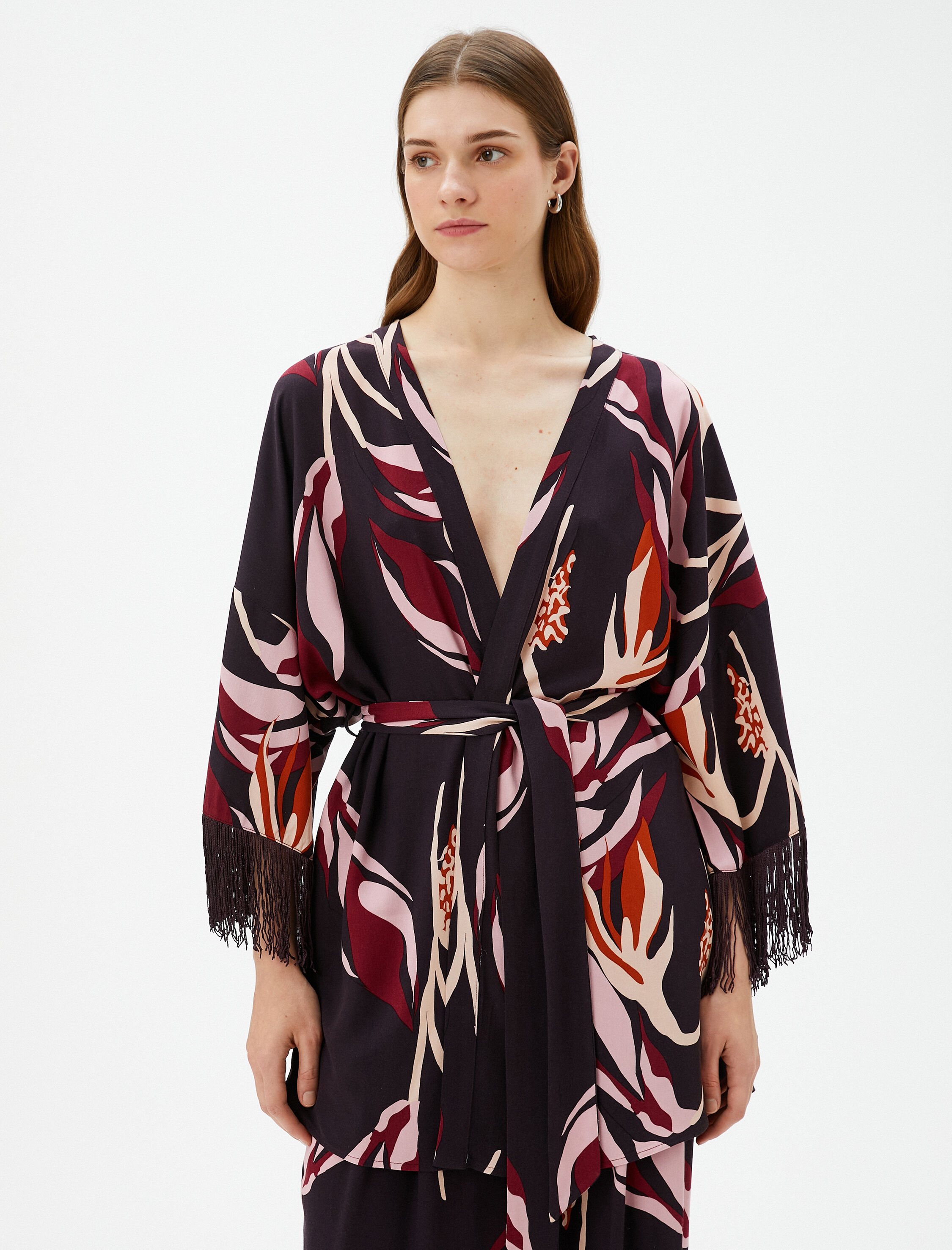   Kimono Beli Kuşaklı Püskül Detaylı