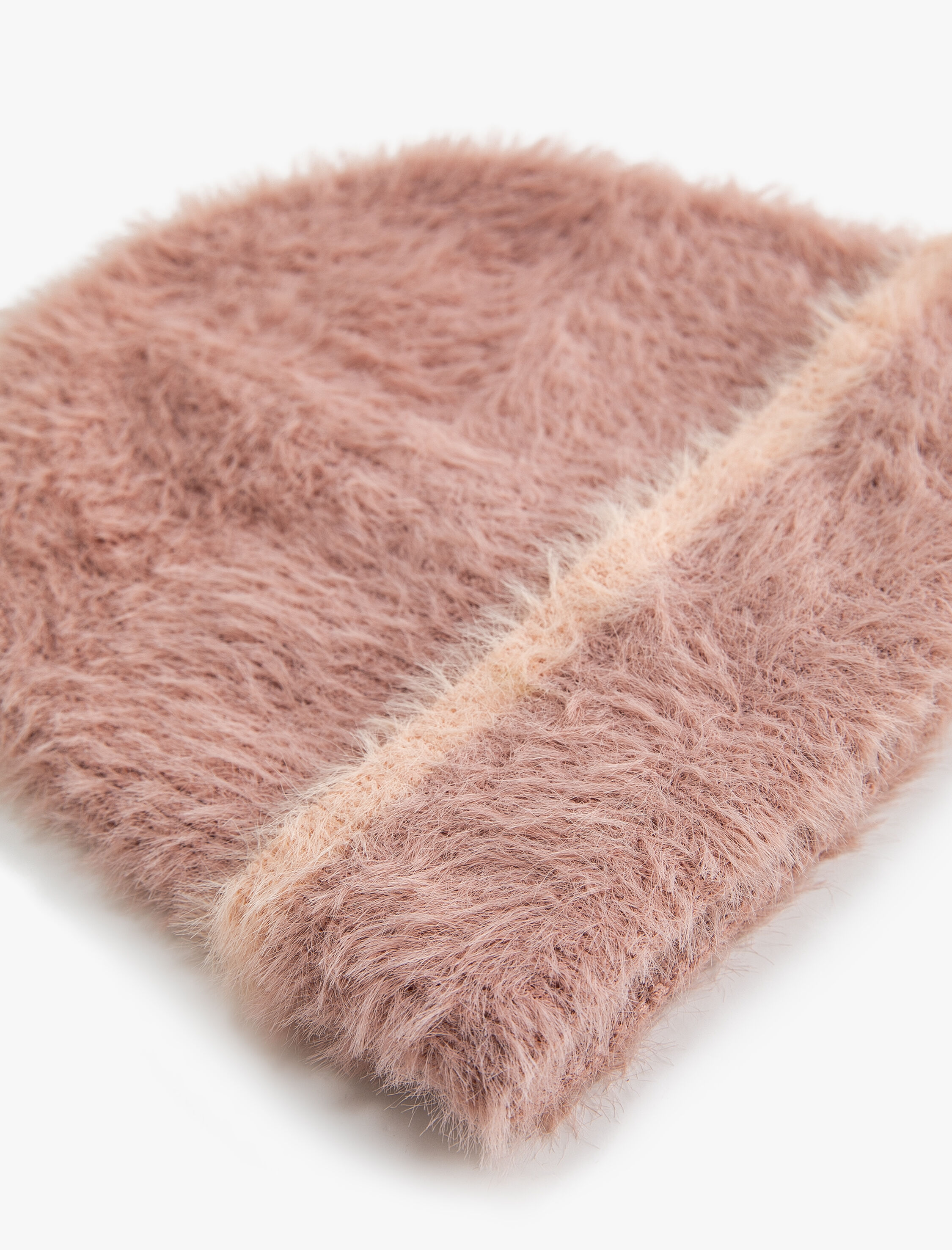  Kadın Peluş Bere Çizgi Detaylı