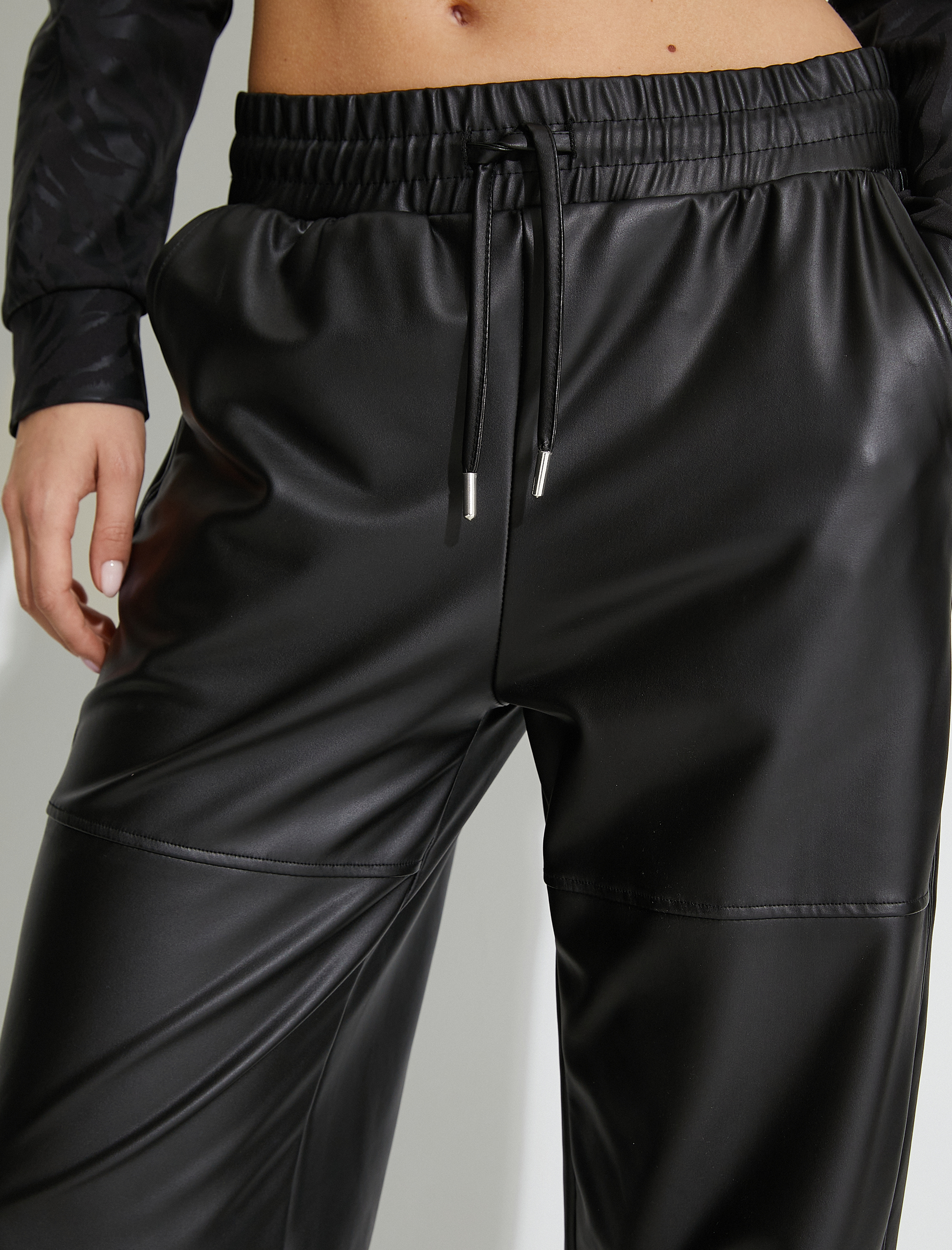   Jogger Eşofman Altı Suni Deri Beli Bağcıklı Cepli