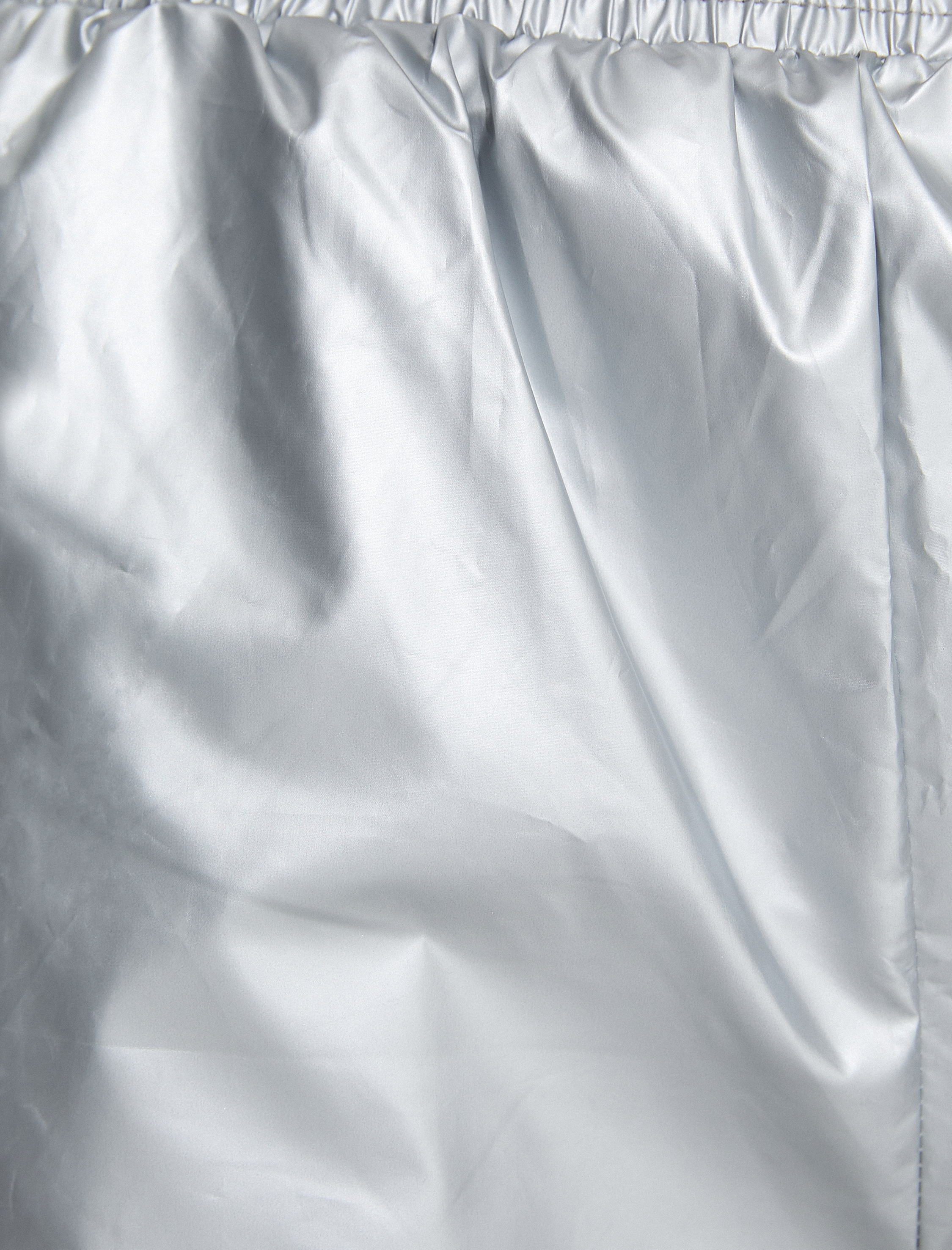   Taytlı Şort Metalik Parlak Spor Kısa Cepli Su İtici Özellikli