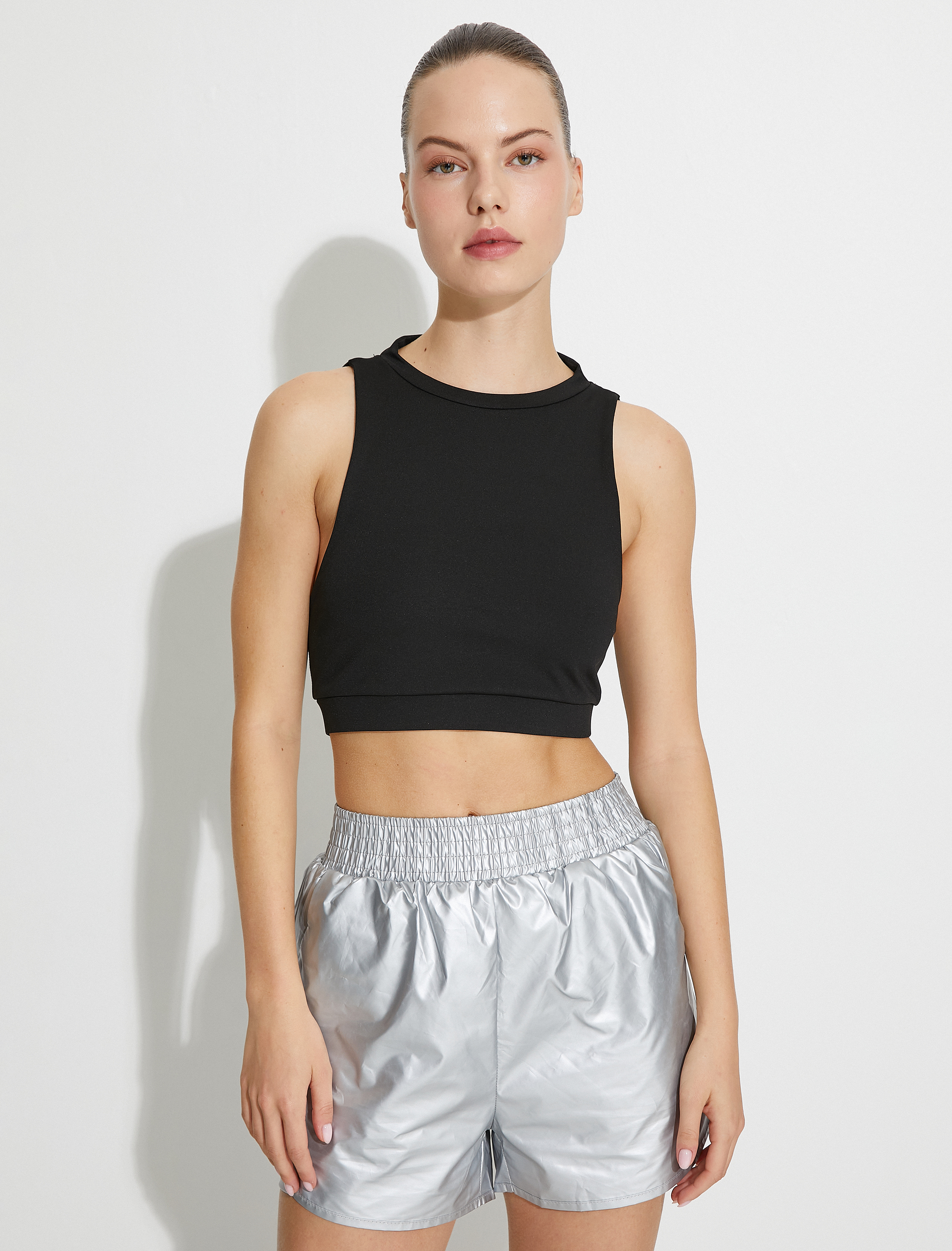   Sporcu Sütyeni Halter Yaka Arkası Kalın Askılı Dar Kalıp Kapsız