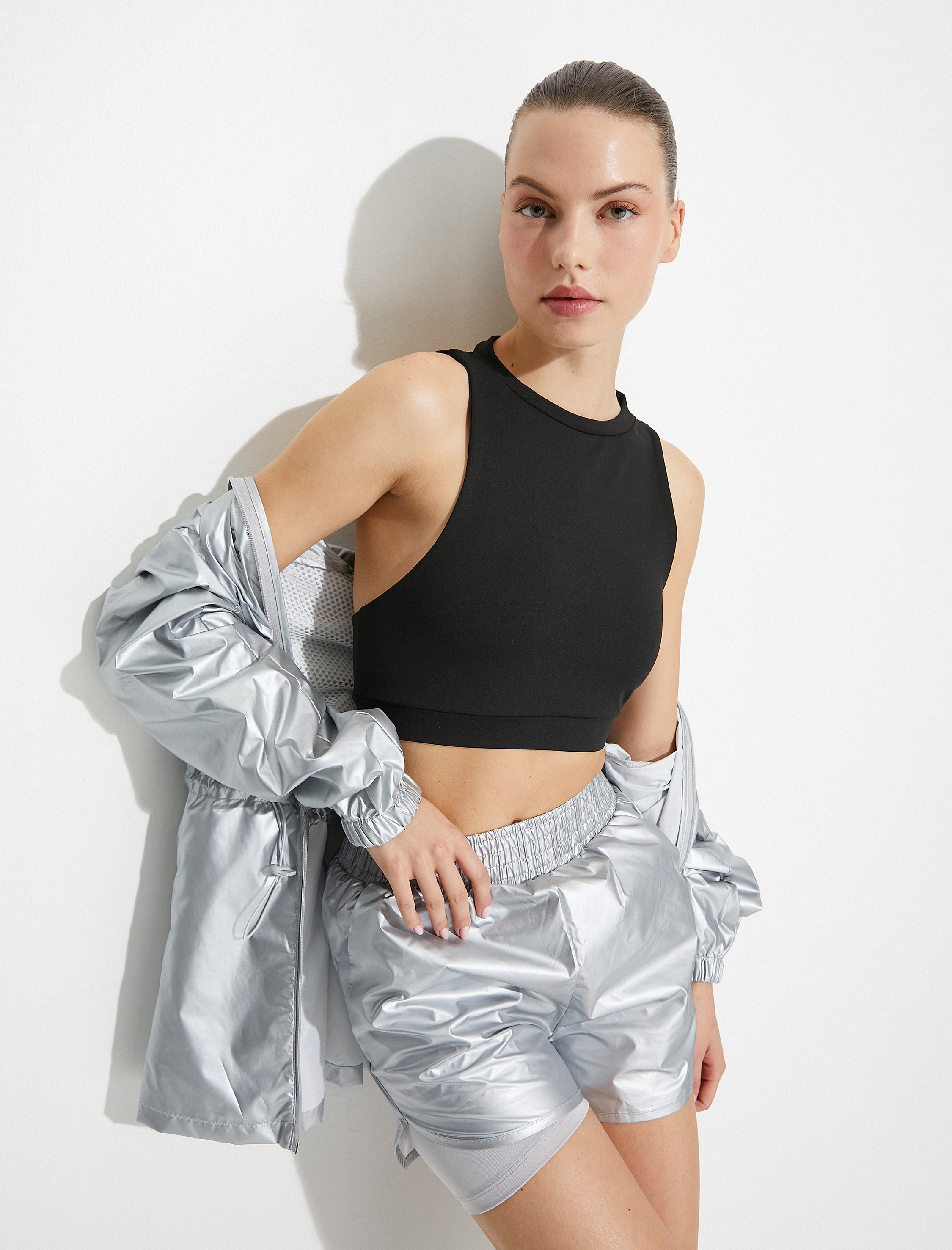   Sporcu Sütyeni Halter Yaka Arkası Kalın Askılı Dar Kalıp Kapsız