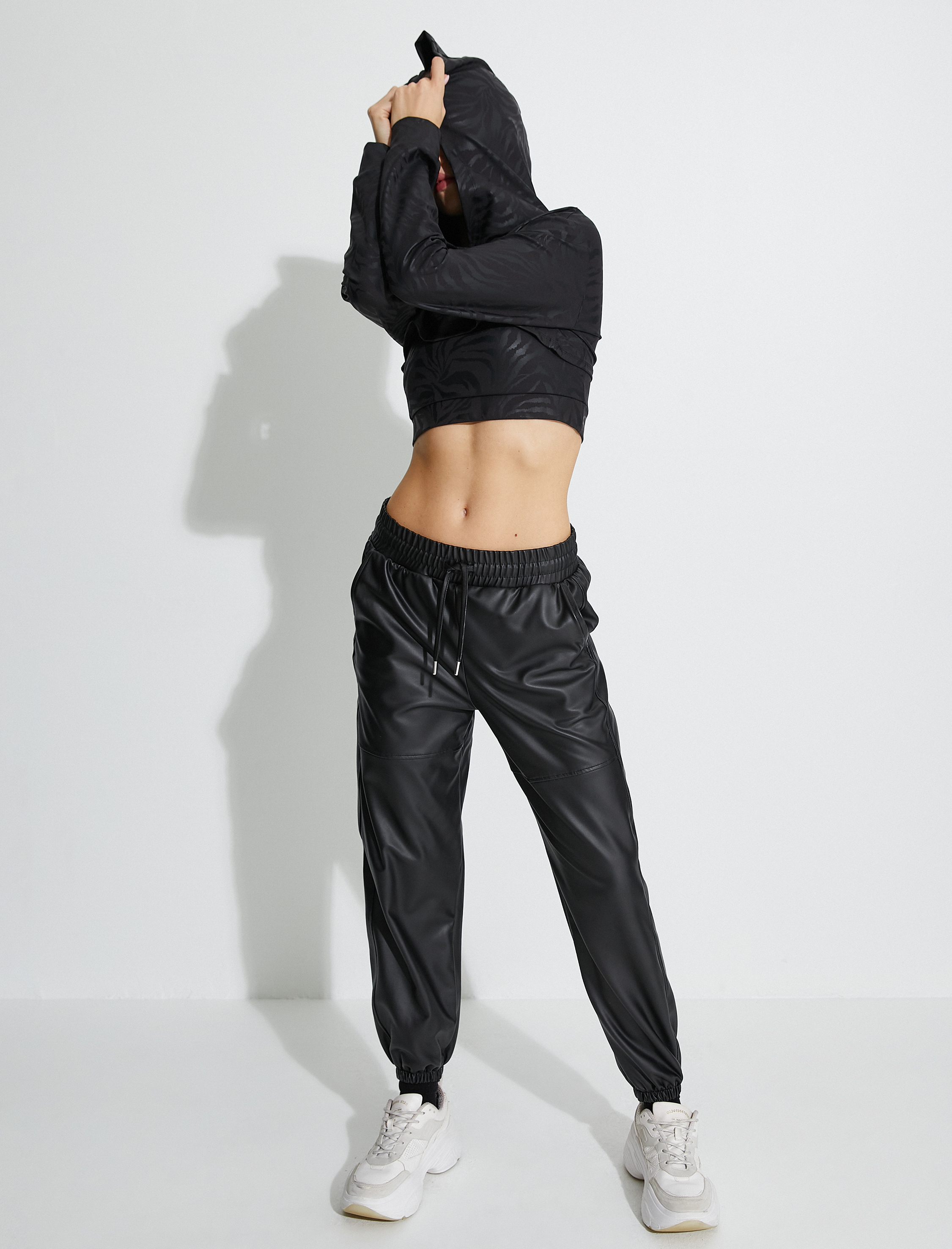   Kapşonlu Crop Spor Sweatshirt Zebra Desenli Uzun Kollu