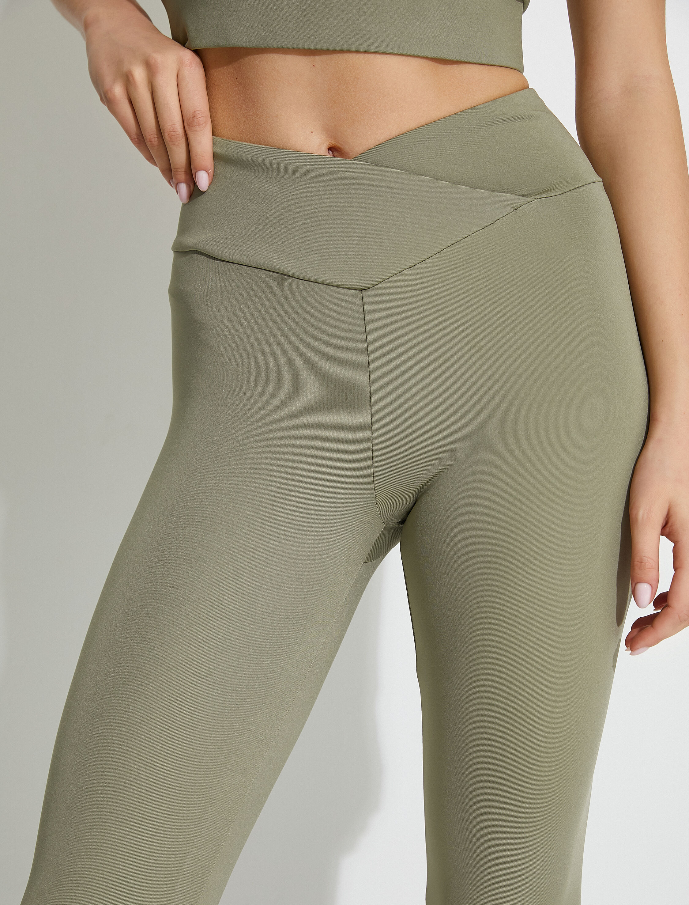   Asimetrik Kesim Yüksek Bel Spor Tayt Slim Fit