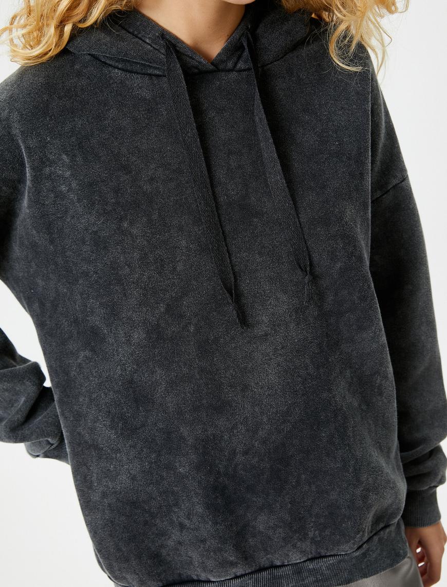   Oversize Kapşonlu Sweatshirt Soluk Efektli Uzun Kollu Şardonlu