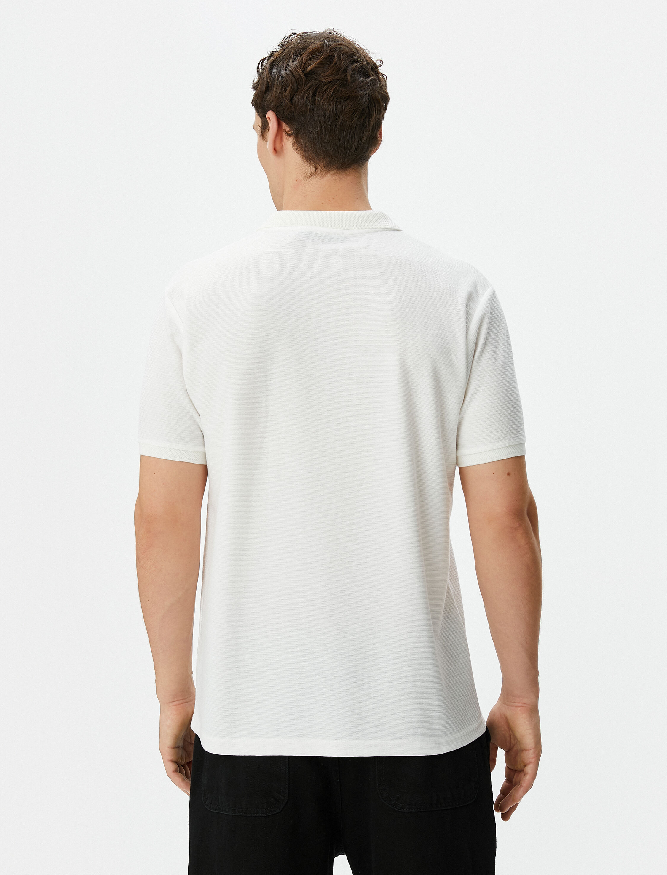   Yakalı Tişört Slim Fit Düğme Detaylı Kısa Kollu