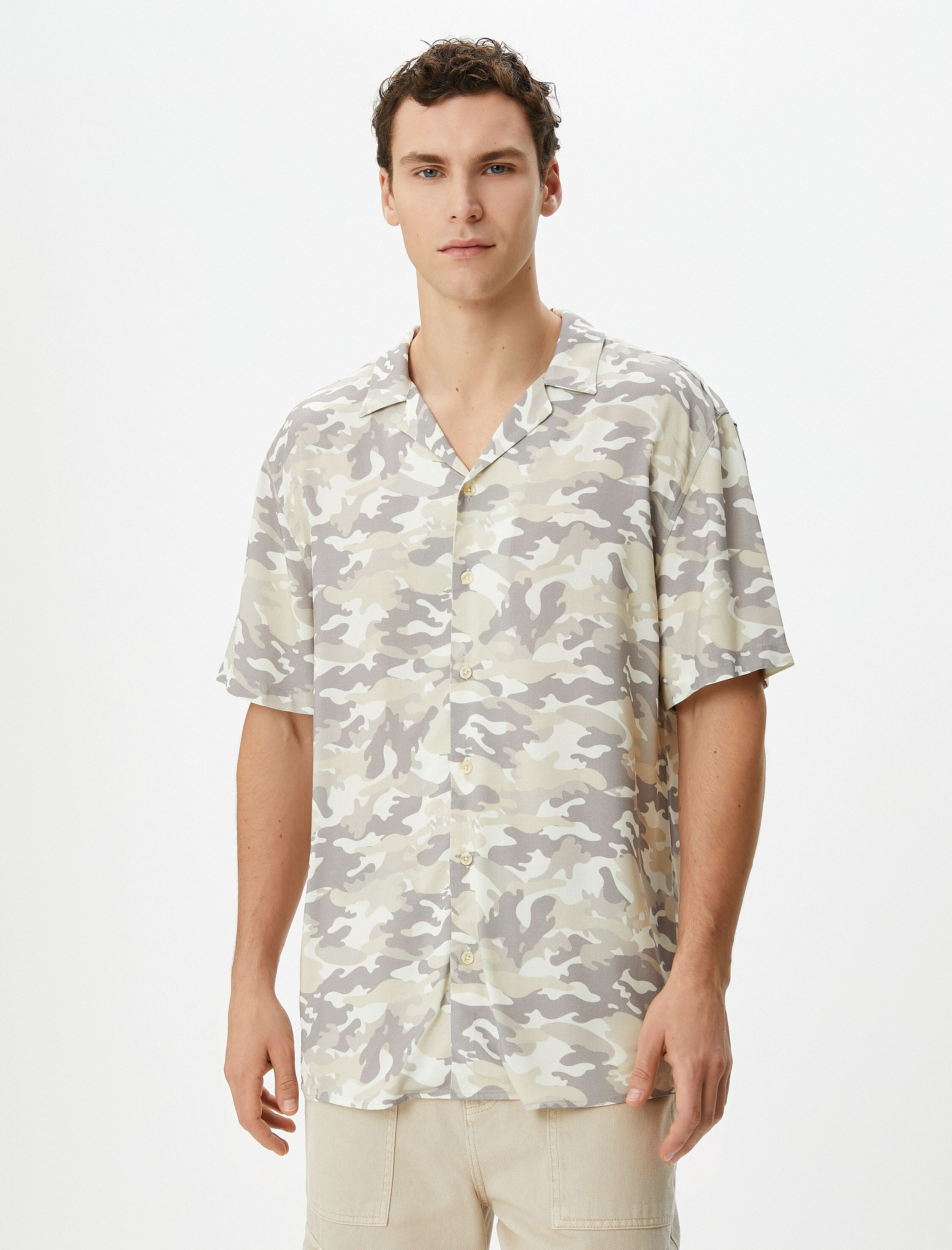   Kamuflaj Baskılı Gömlek Kısa Kollu Devrik Yaka Viskon Kumaş