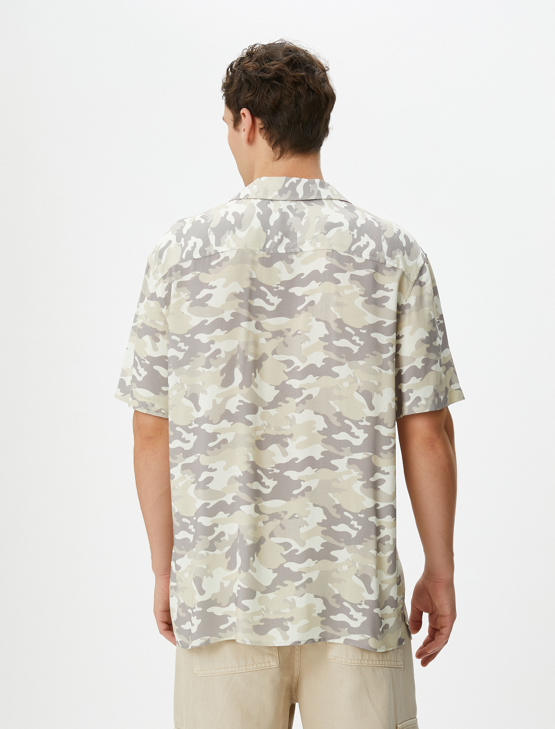   Kamuflaj Baskılı Gömlek Kısa Kollu Devrik Yaka Viskon Kumaş