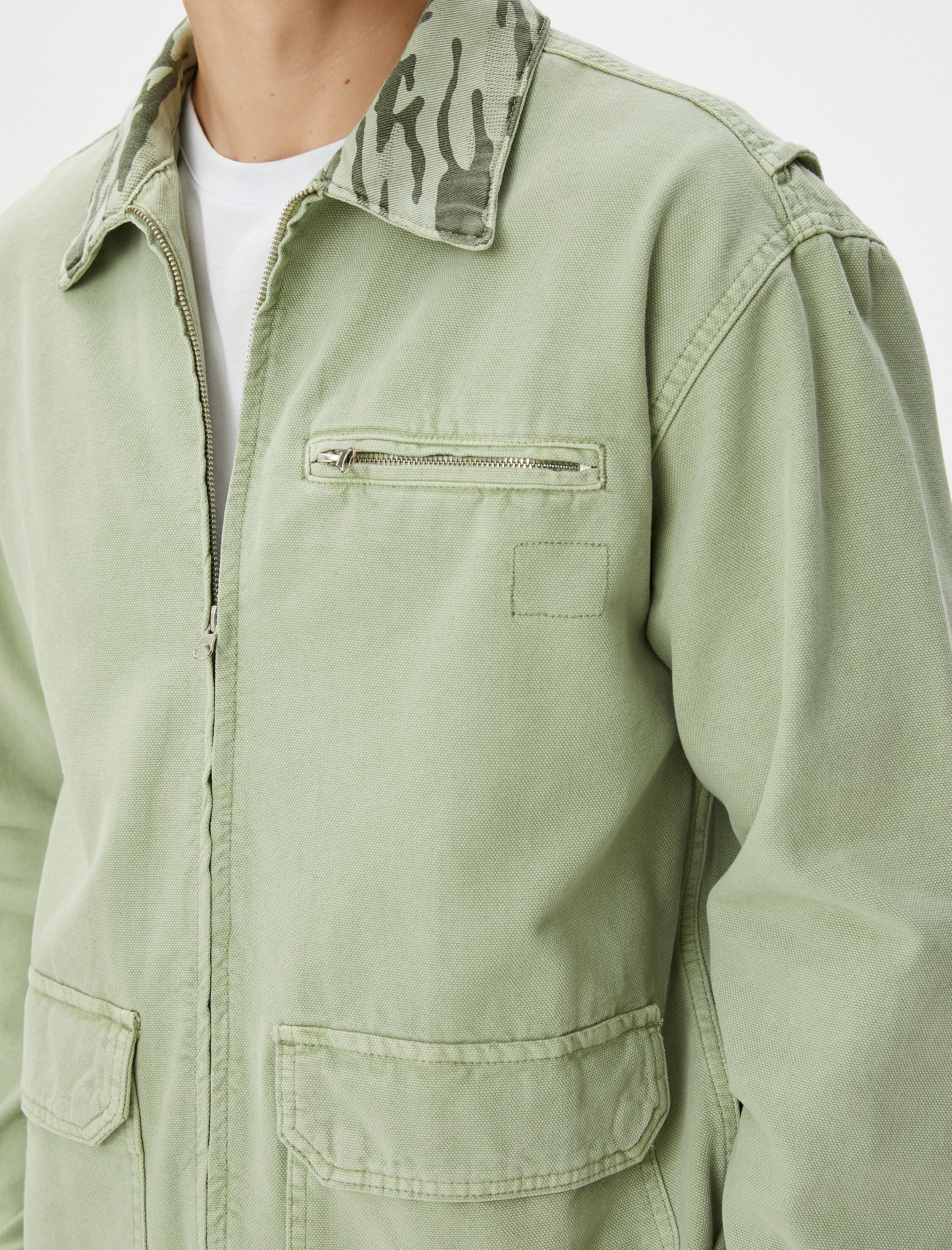   Yıkamalı Kot Ceket Kamuflaj Yakalı Cep Detaylı Fermuarlı