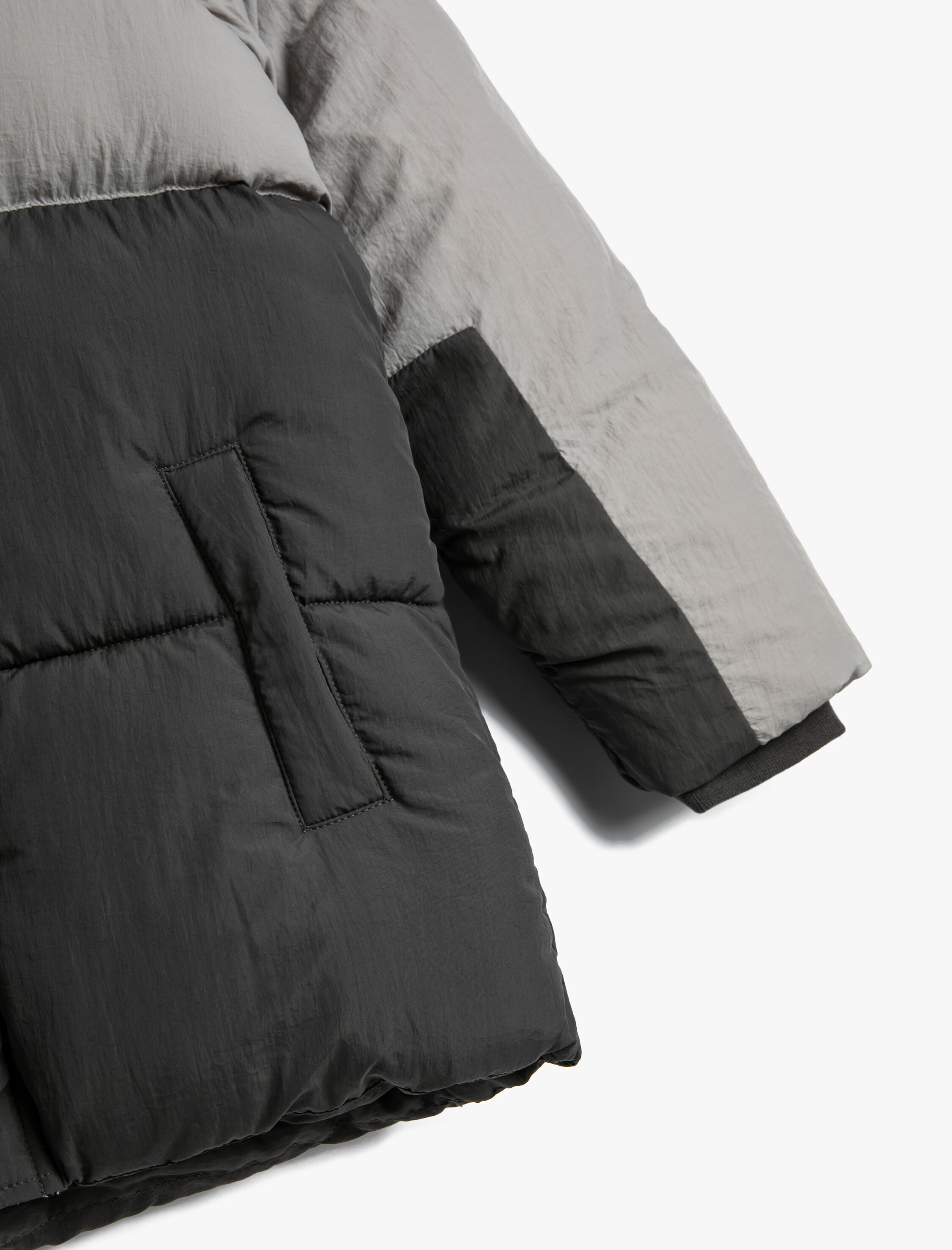  Erkek Çocuk Şişme Mont Kapüşonlu Peluş Astarlı Cepli