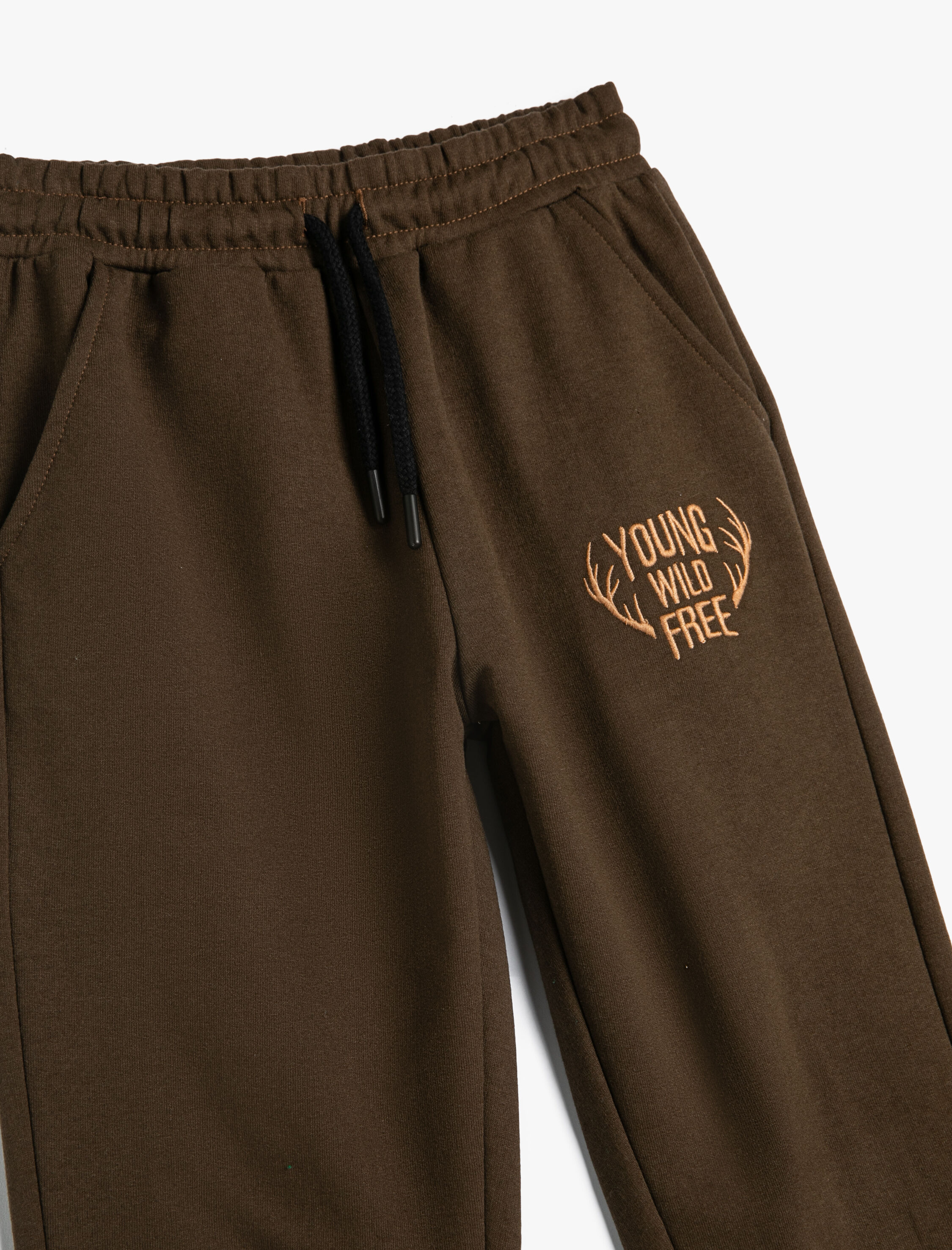  Erkek Çocuk Eşofman Altı İşlemeli Cep Detaylı Paçası Beli Lastikli Şardonlu