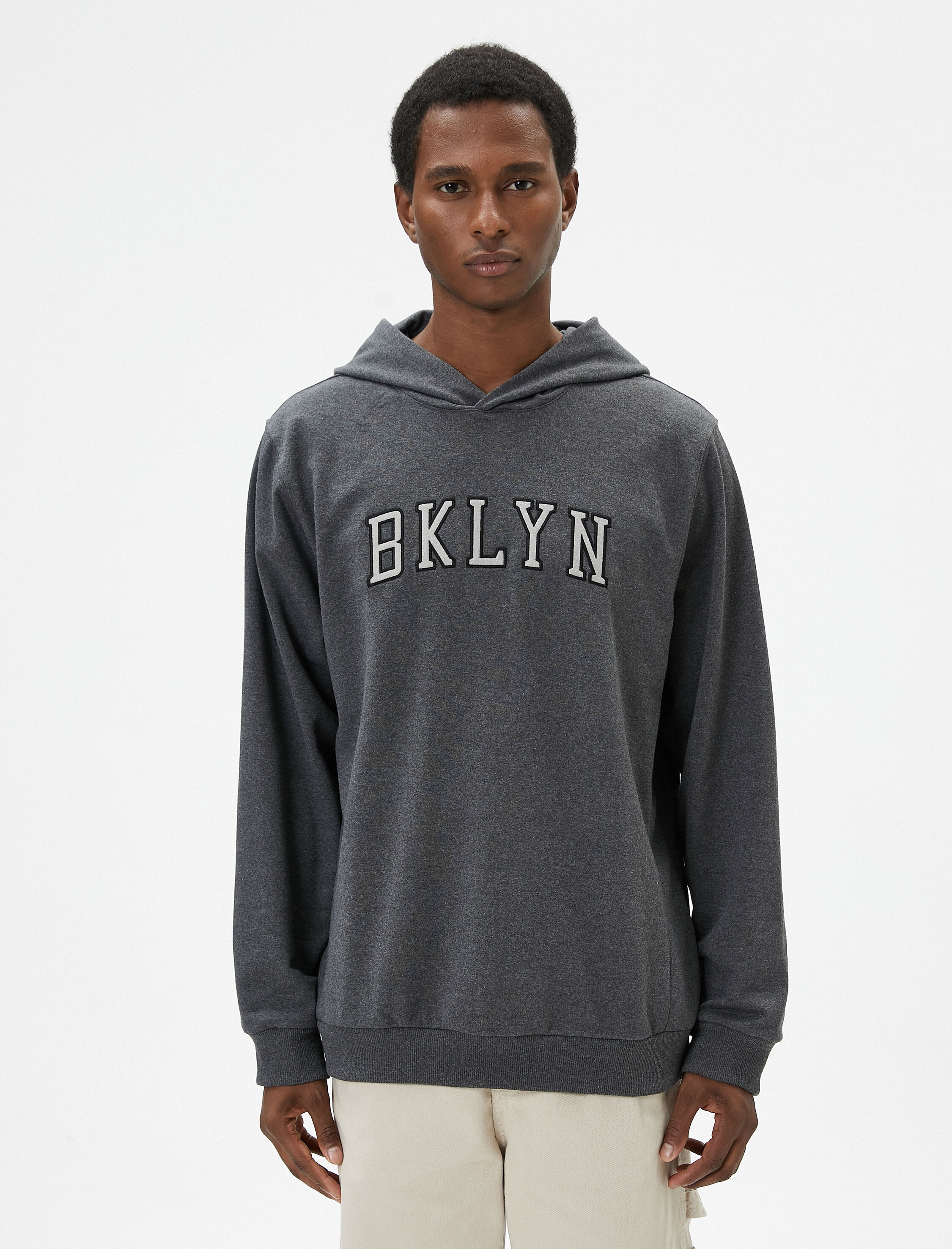   Kapşonlu Kolej Sweat Slogan İşlemeli Uzun Kollu