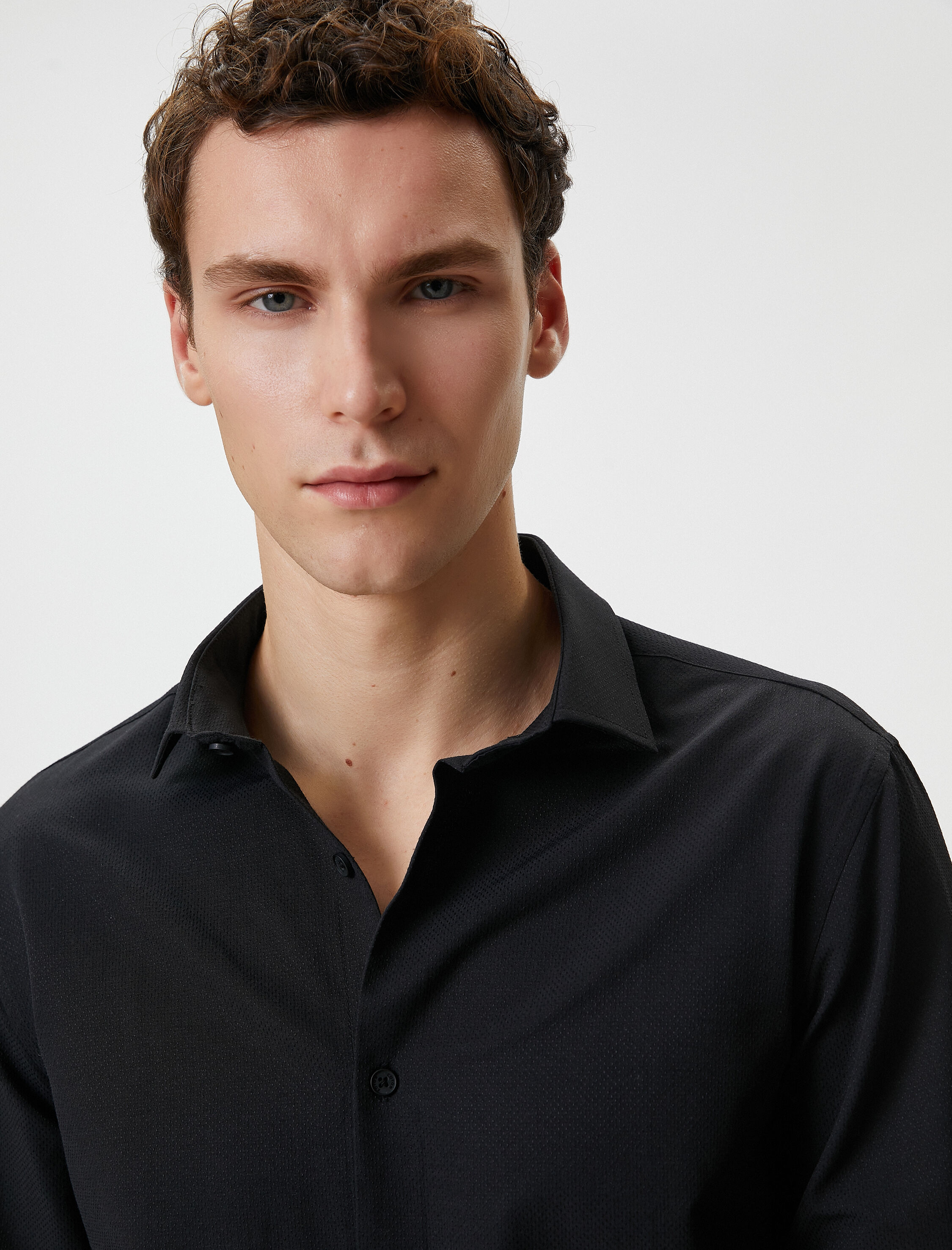   Slim Fit Gömlek Yarım İtalyan Yaka Düğmeli Dokulu