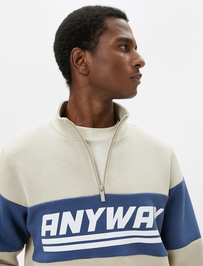  Yarım Fermuarlı Sweatshirt Dik Yaka Slogan Baskılı Renk Bloklu Şardonlu