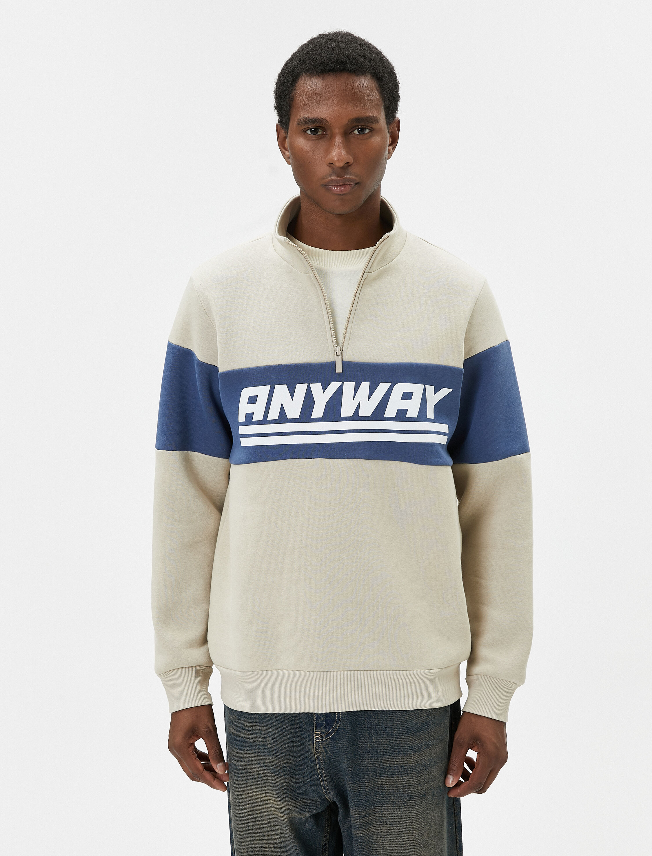   Yarım Fermuarlı Sweatshirt Dik Yaka Slogan Baskılı Renk Bloklu Şardonlu