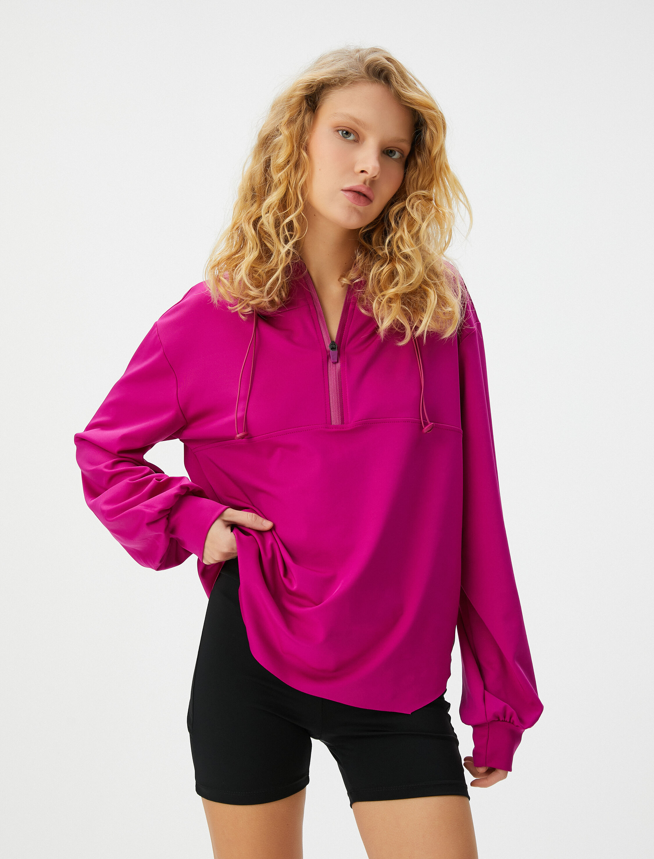   Kapüşonlu Spor Sweatshirt Yarım Fermuar Detaylı Uzun Kollu