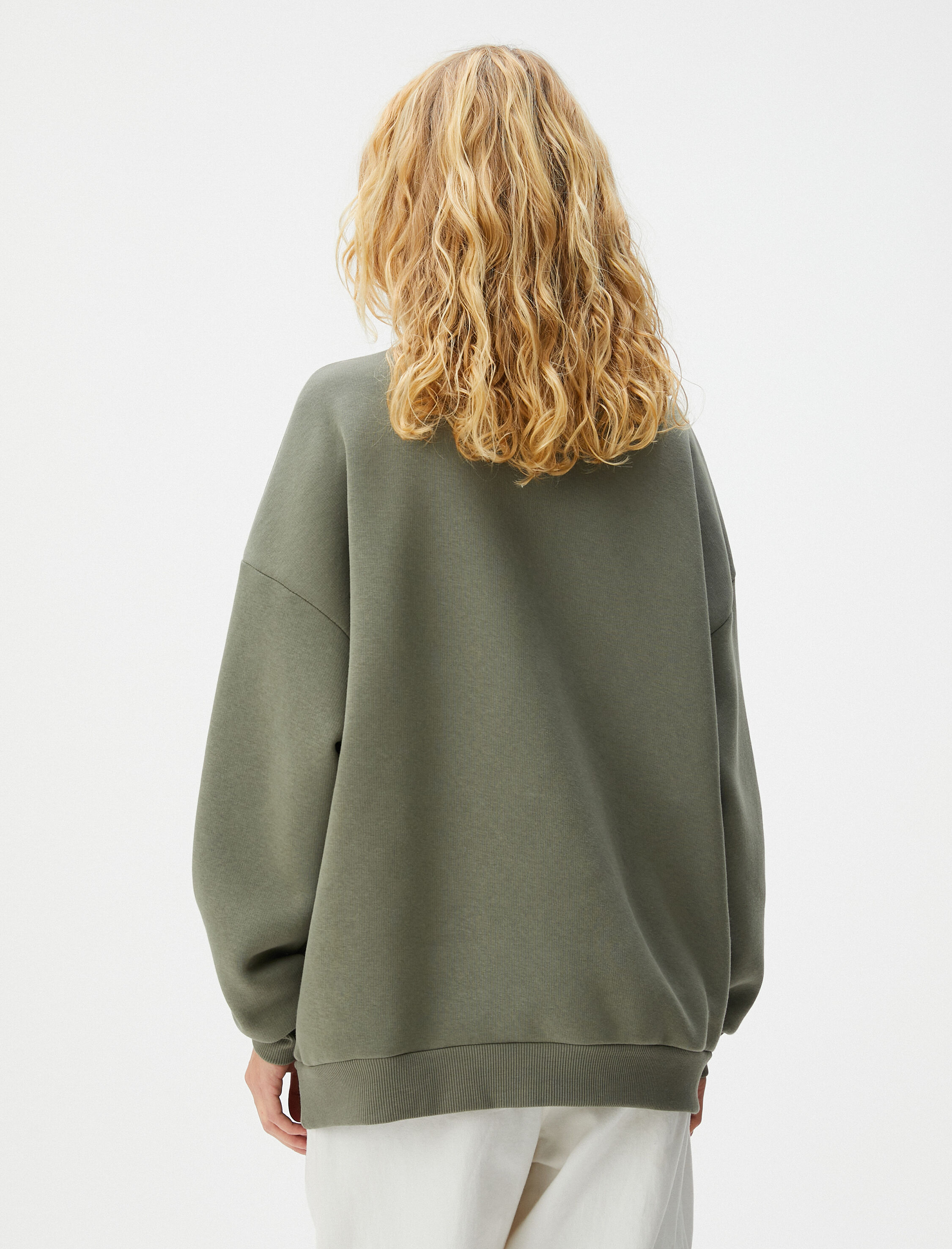   Şardonlu Oversize Sweatshirt Polo Yaka Kolej Baskılı Uzun Kollu