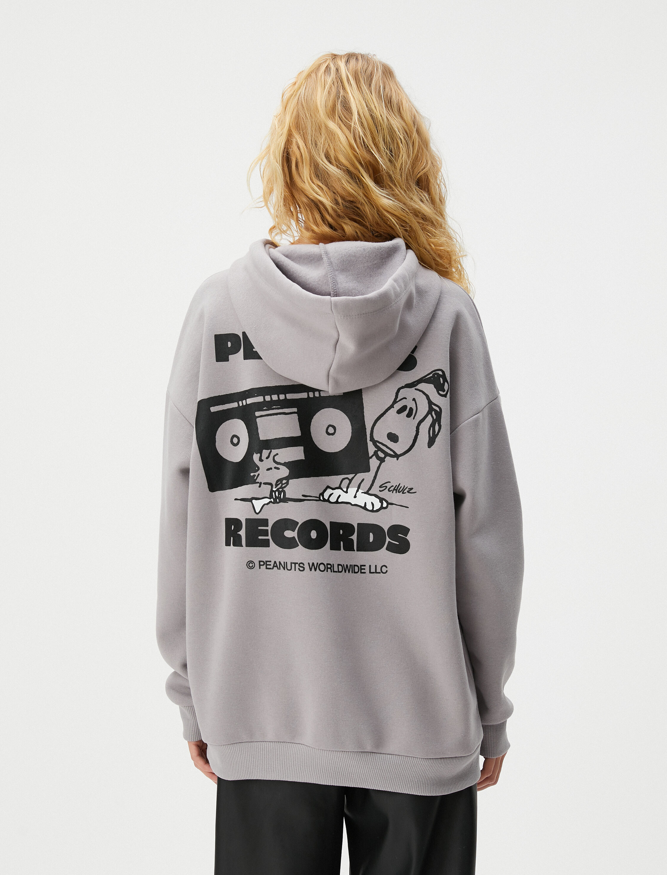   Şardonlu Snoopy Kapşonlu Sweatshirt Lisanslı Arkası Baskılı Pamuk Karışımlı Rahat Kalıp