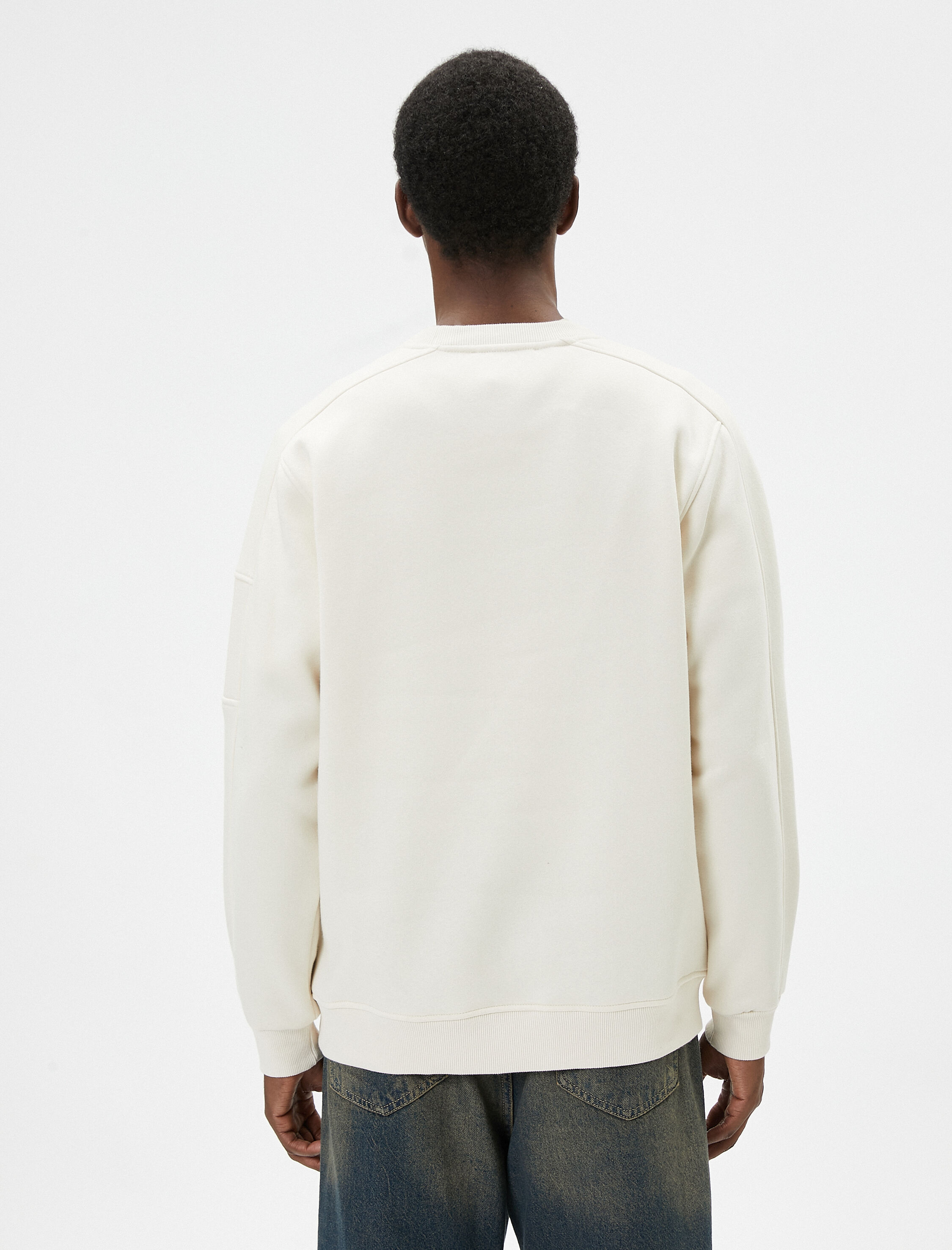   Bisiklet Yaka Sweat Rahat Kesim Fermuar Cepli Dikiş Detaylı Şardonlu