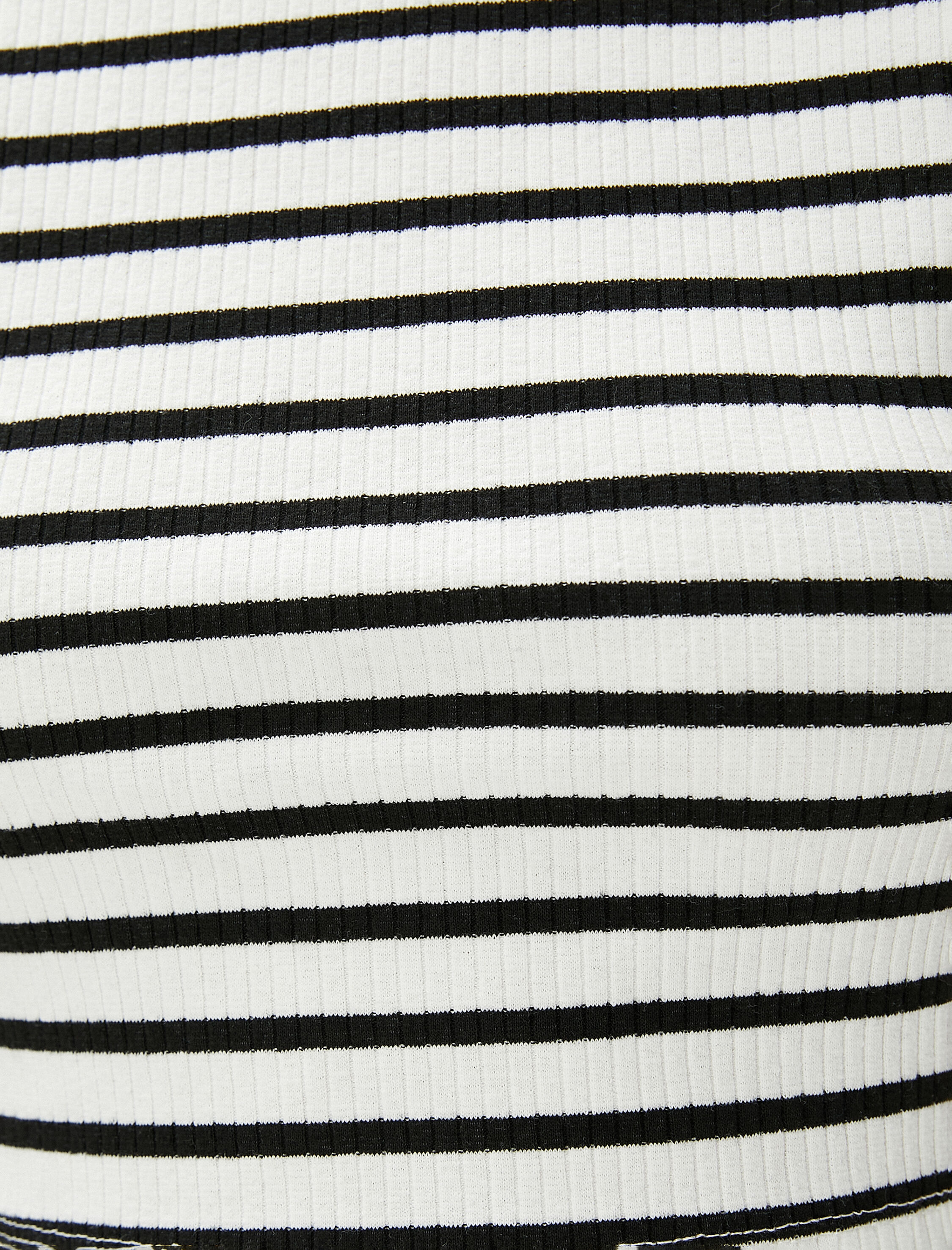   Basic Crop Tişört Bisiklet Yaka Kısa Kollu