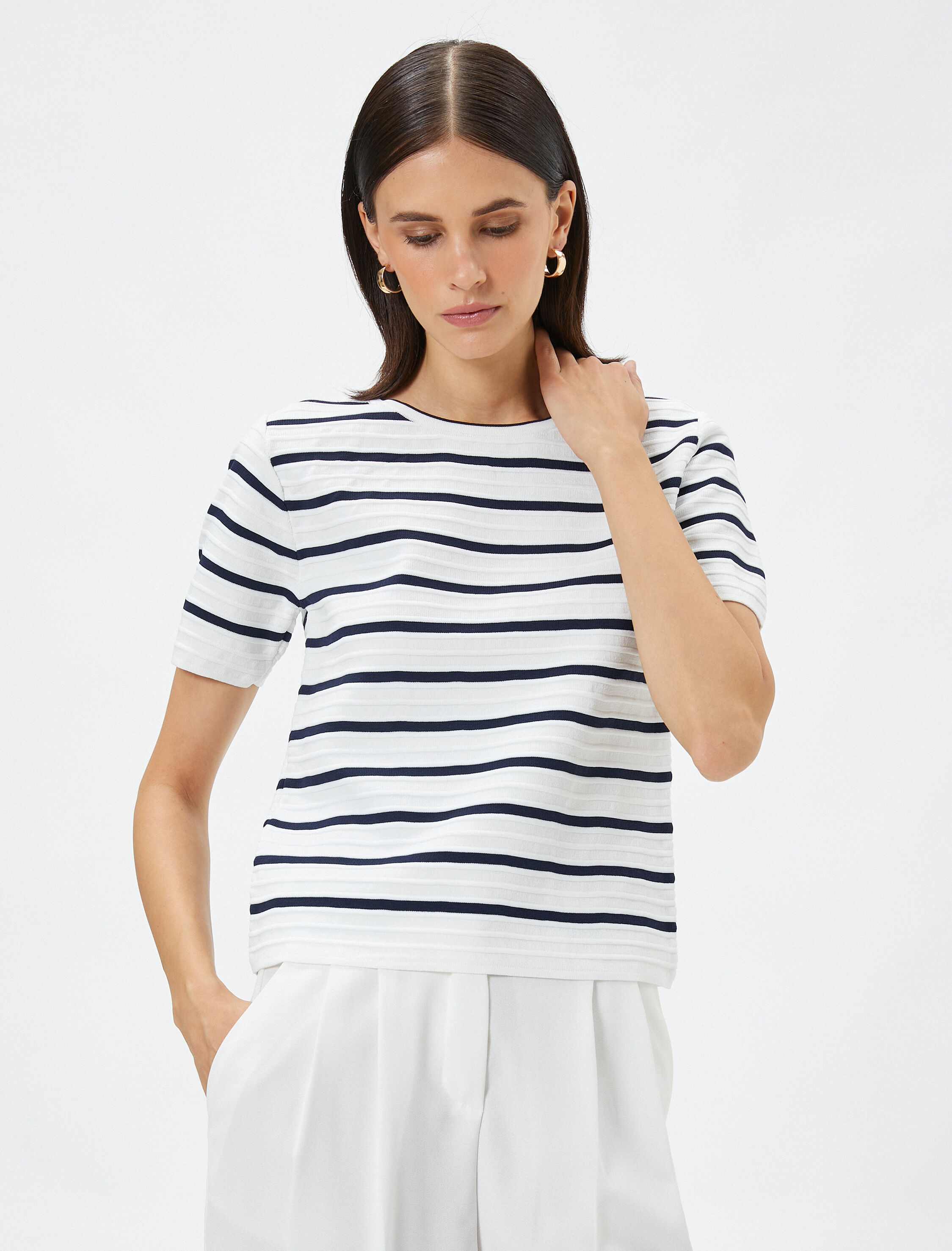   Triko Kazak Kısa Kollu Bisiklet Yaka Dokulu