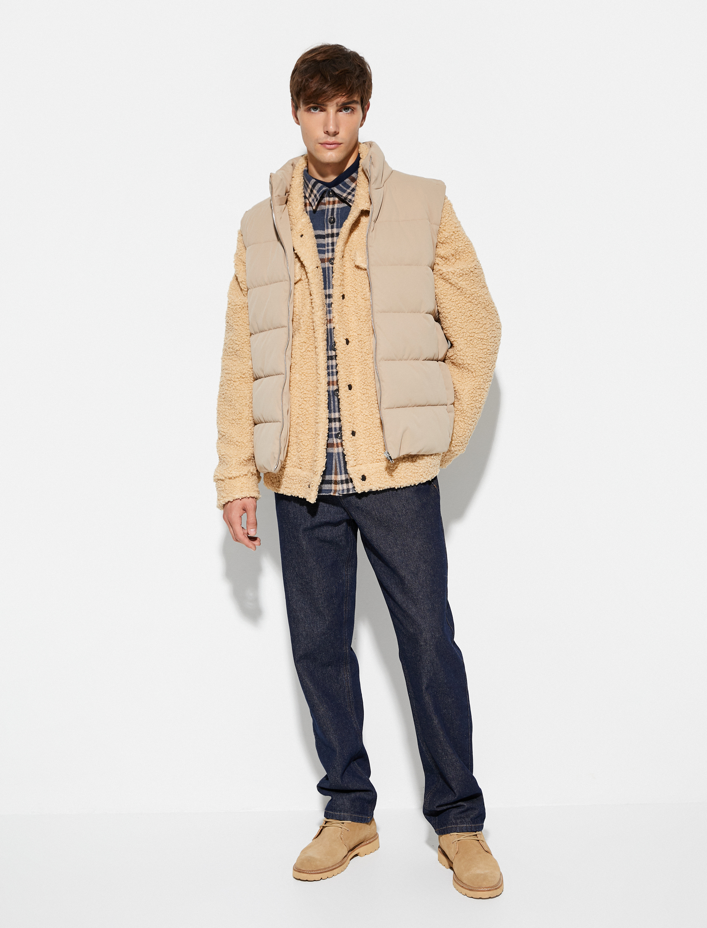   Kolsuz Mont Yelek Çıkarılabilir Kapşonlu Fermuarlı Cep Detaylı