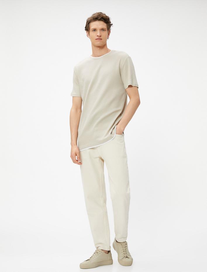  Basic Tişört Yaka Detaylı Dokulu Dar Kesim Kısa Kollu